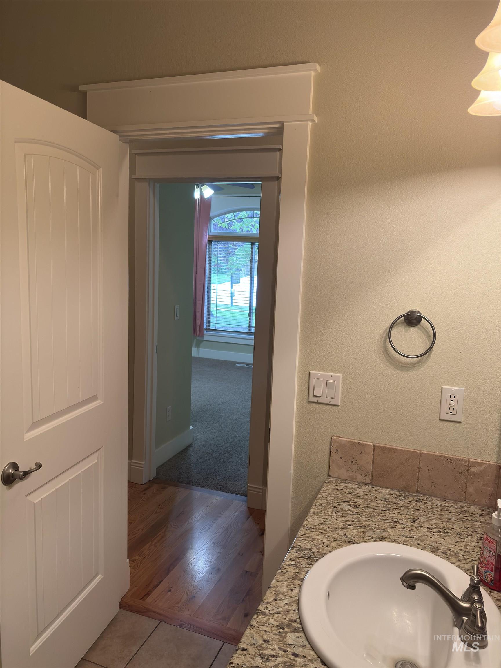 2310 W Herron Loop, Nampa, Idaho 83686, 3 Bedrooms, 2 Bathrooms, Residential For Sale, Price $474,900,MLS 98953130