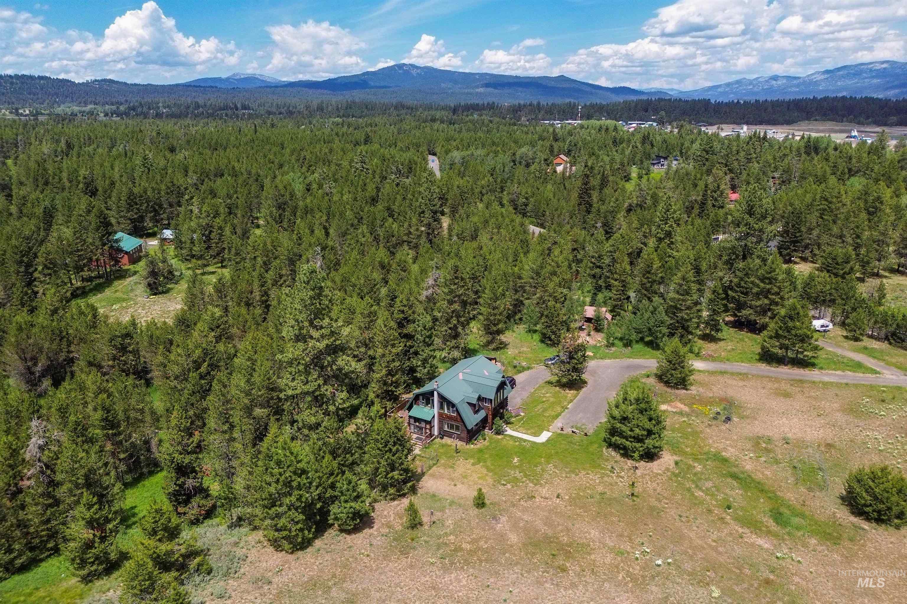 97 Coy Rd, McCall, Idaho 83638, 4 Bedrooms, 2.5 Bathrooms, Residential For Sale, Price $950,000,MLS 98953175