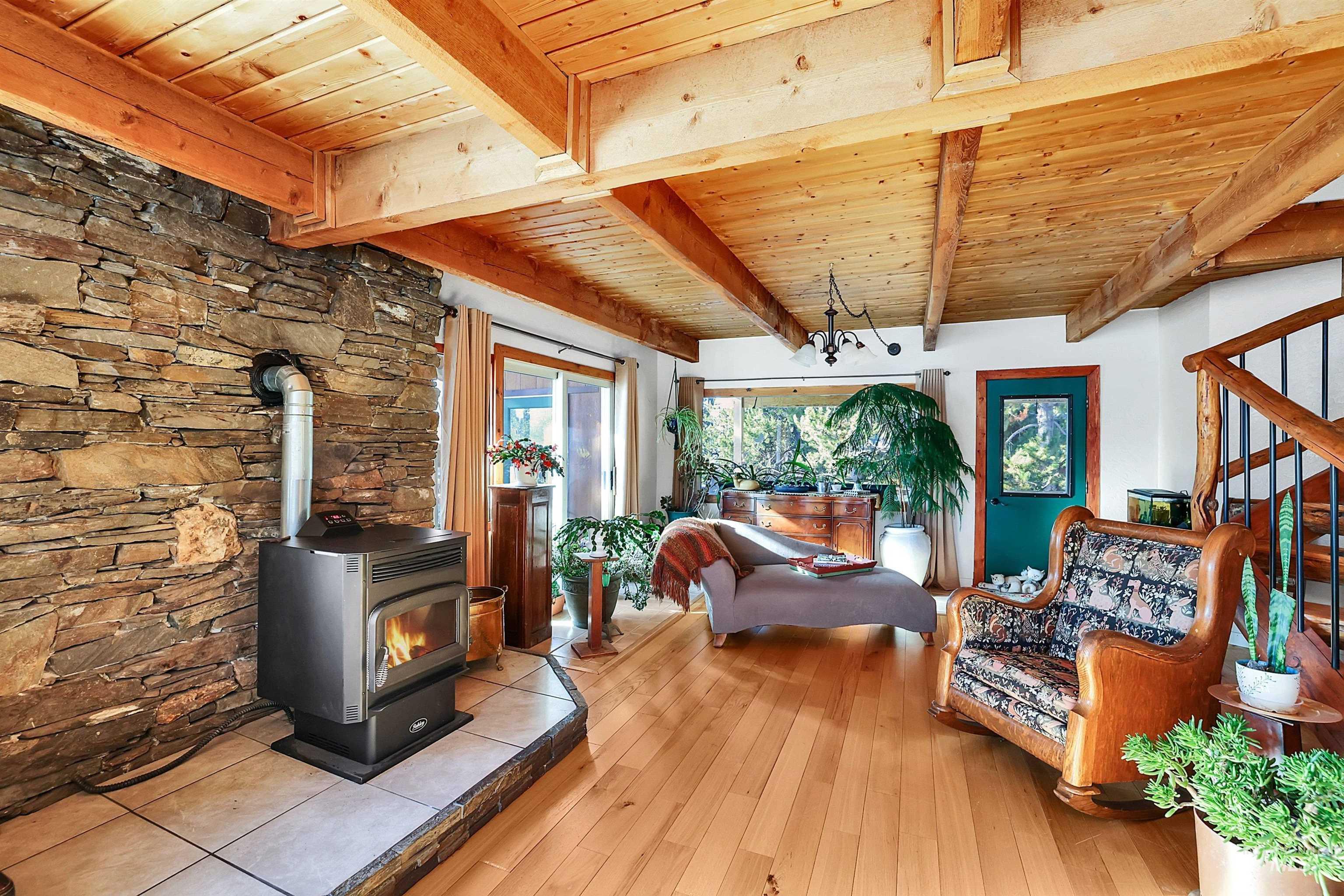 97 Coy Rd, McCall, Idaho 83638, 4 Bedrooms, 2.5 Bathrooms, Residential For Sale, Price $950,000,MLS 98953175