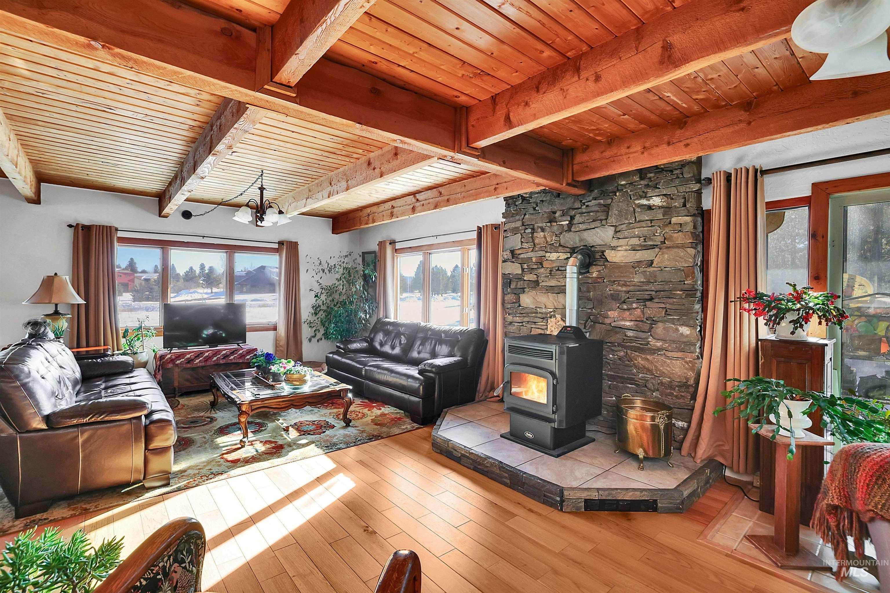 97 Coy Rd, McCall, Idaho 83638, 4 Bedrooms, 2.5 Bathrooms, Residential For Sale, Price $950,000,MLS 98953175