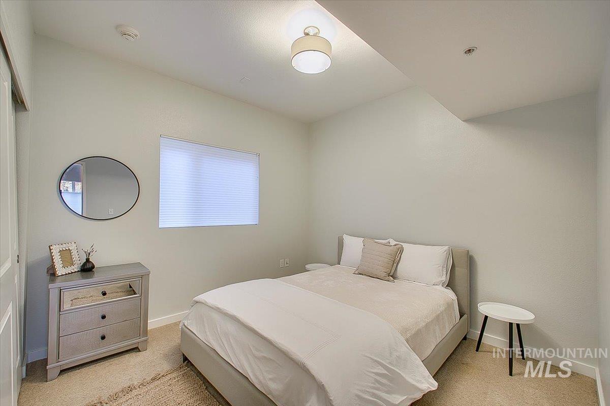 1463 W Grand Ave, Boise, Idaho 83702, 2 Bedrooms, 1 Bathroom, Residential For Sale, Price $399,900,MLS 98953349