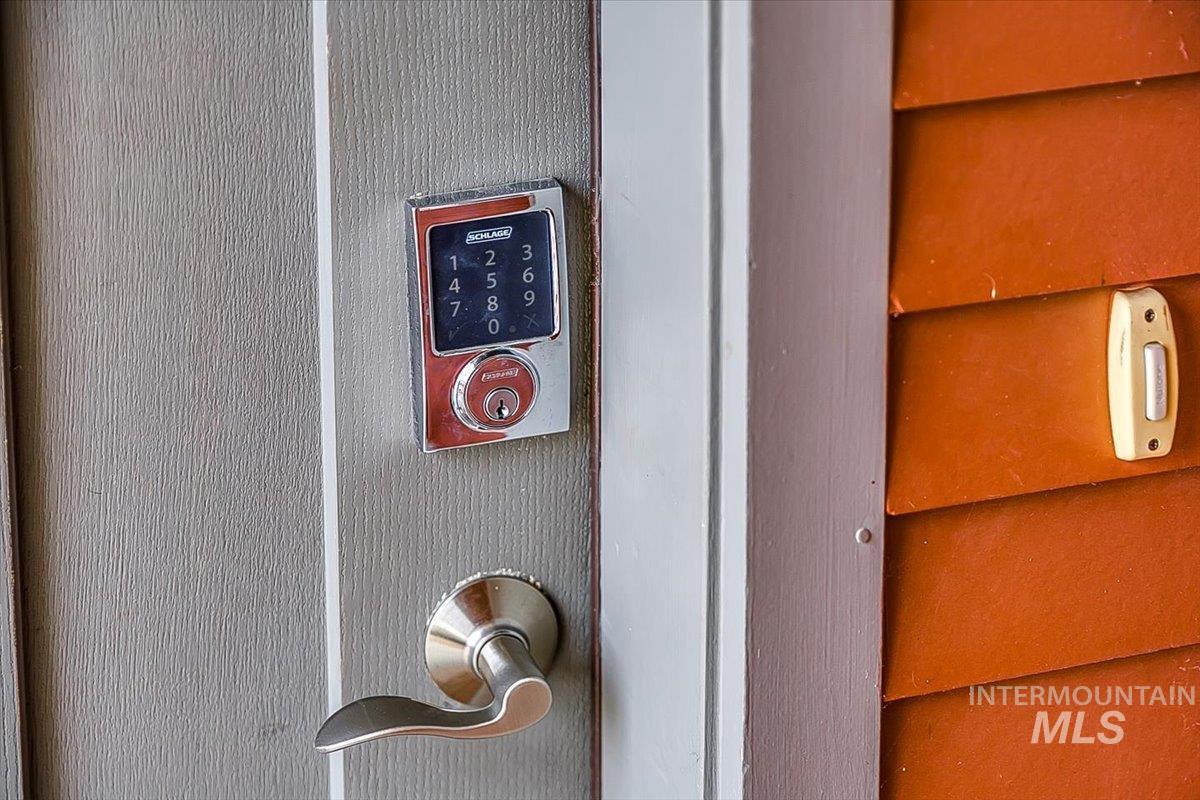 1463 W Grand Ave #104, Boise, Idaho 83702, 2 Bedrooms, 1 Bathroom, Residential Income For Sale, Price $399,900,MLS 98953351