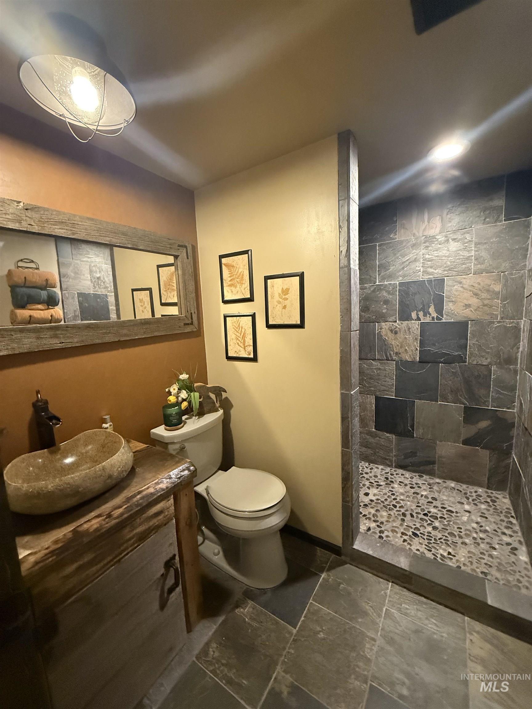 403 138th, Orofino, Idaho 83544, 4 Bedrooms, 2 Bathrooms, Residential For Sale, Price $359,900,MLS 98953377