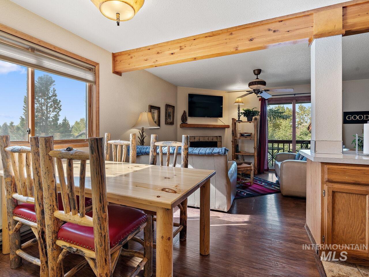 601 Hemlock St., McCall, Idaho 83638, 2 Bedrooms, 1 Bathroom, Residential For Sale, Price $425,000,MLS 98953407