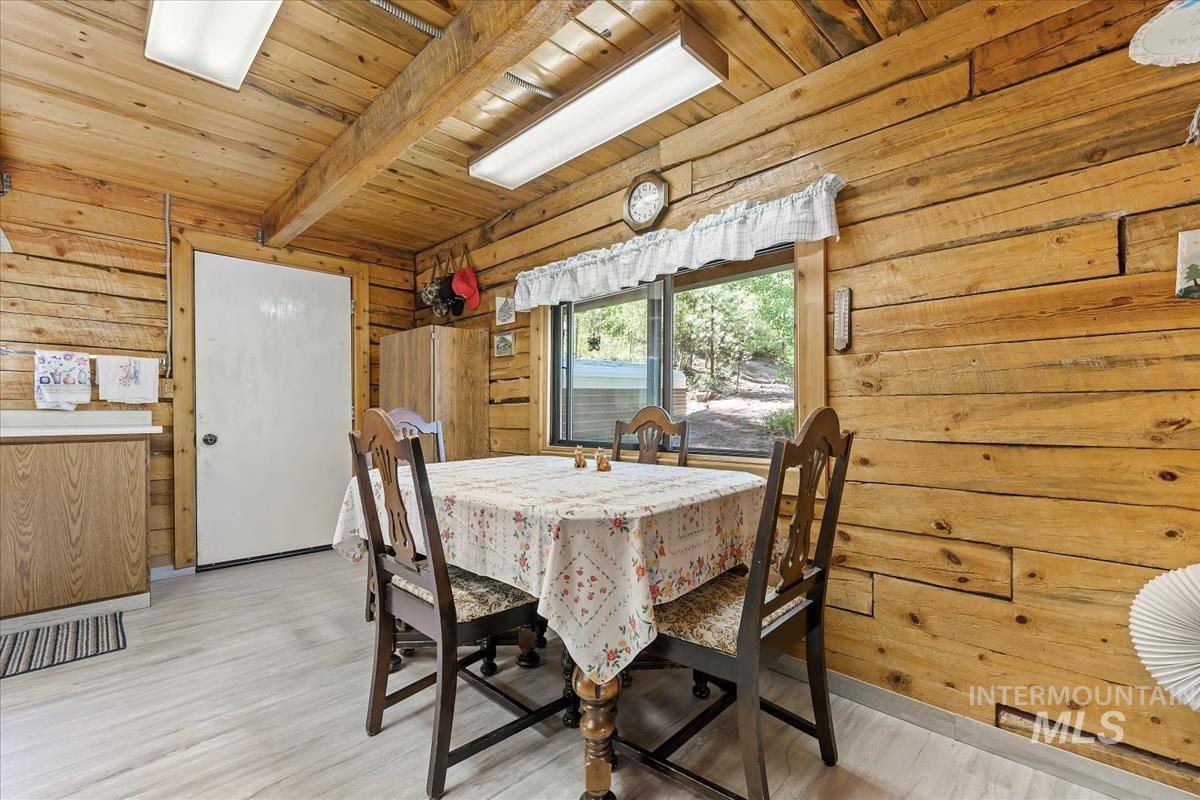 117 Alder Dr, Lowman, Idaho 83637, 4 Bedrooms, 2 Bathrooms, Residential For Sale, Price $575,000, 98953414