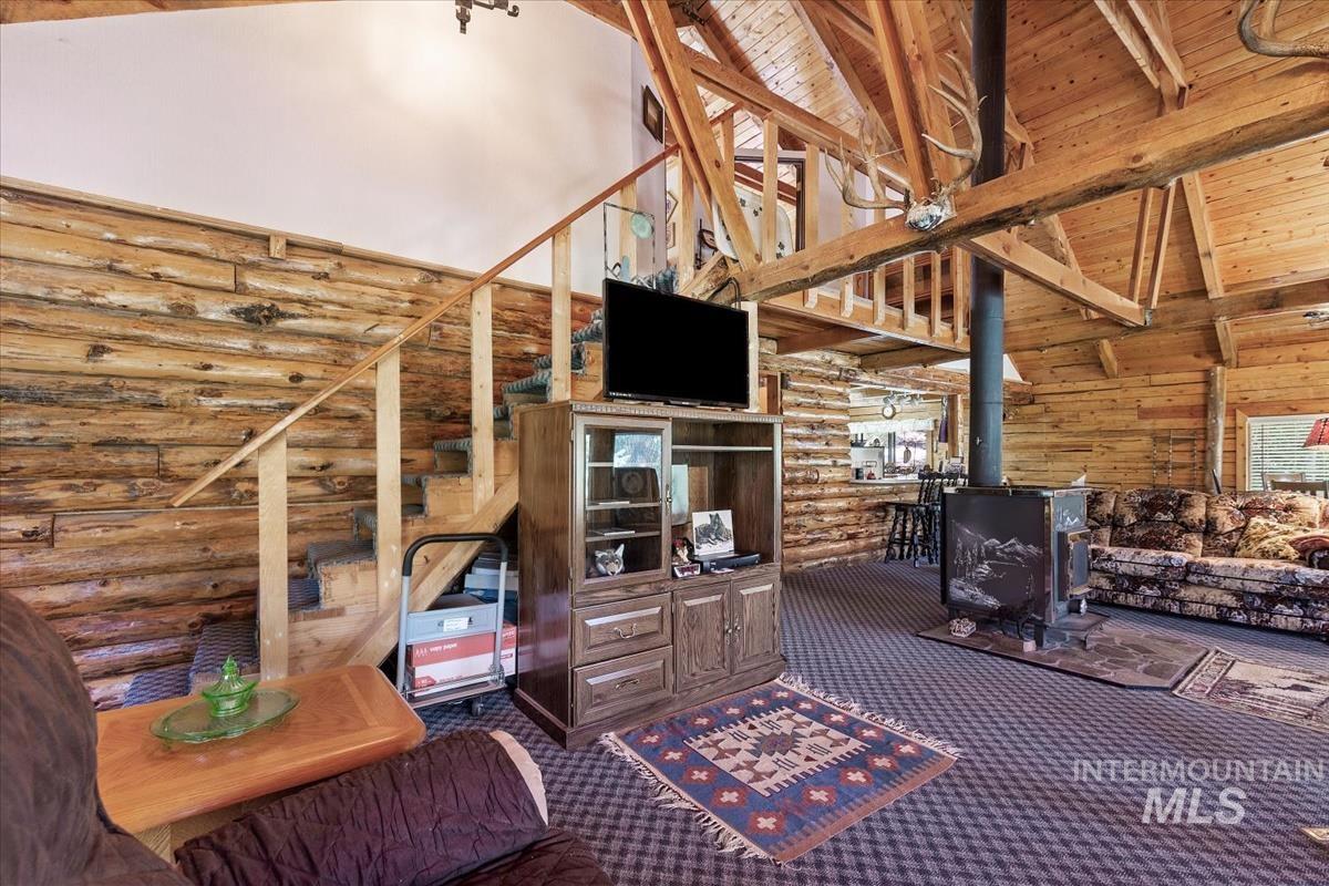 117 Alder Dr, Lowman, Idaho 83637, 4 Bedrooms, 2 Bathrooms, Residential For Sale, Price $575,000,MLS 98953414