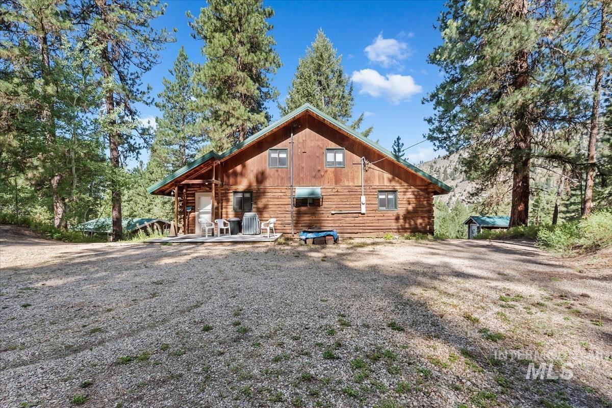 117 Alder Dr, Lowman, Idaho 83637, 4 Bedrooms, 2 Bathrooms, Residential For Sale, Price $575,000, 98953414