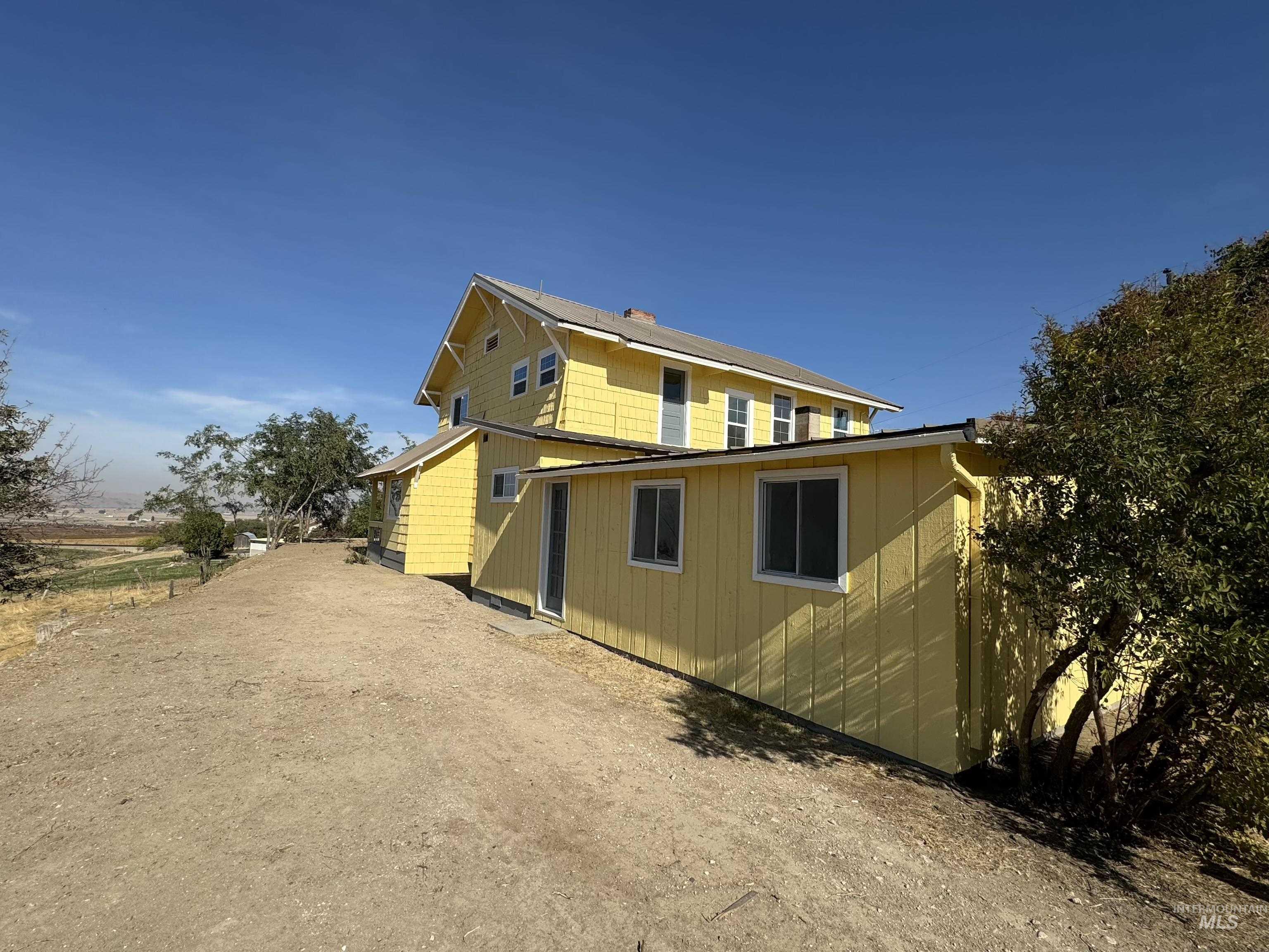 729 Morgan Ave, Ontario, Oregon 97914, 5 Bedrooms, 3 Bathrooms, Residential For Sale, Price $674,900, 98953445