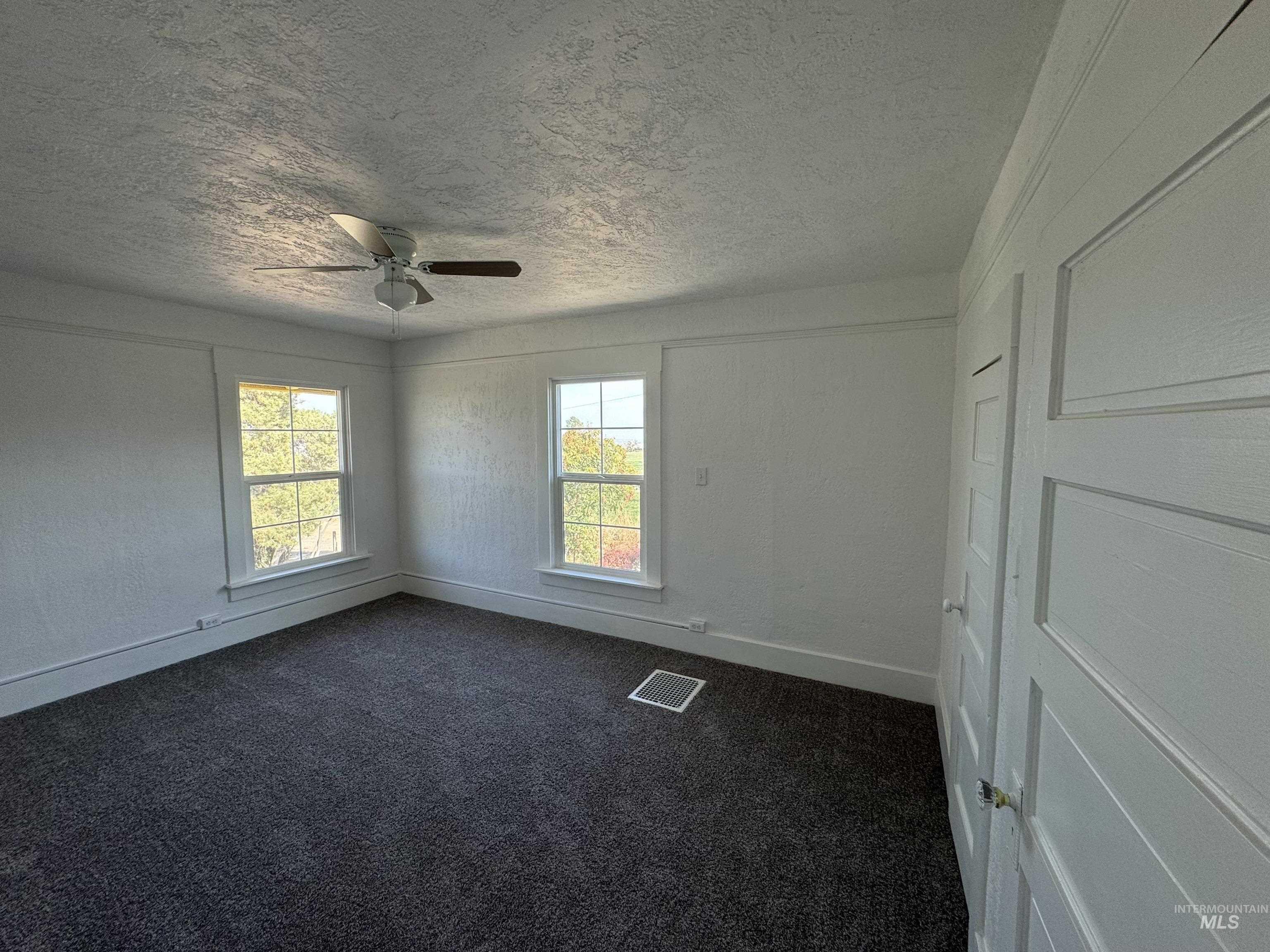 729 Morgan Ave, Ontario, Oregon 97914, 5 Bedrooms, 3 Bathrooms, Residential For Sale, Price $674,900, 98953445