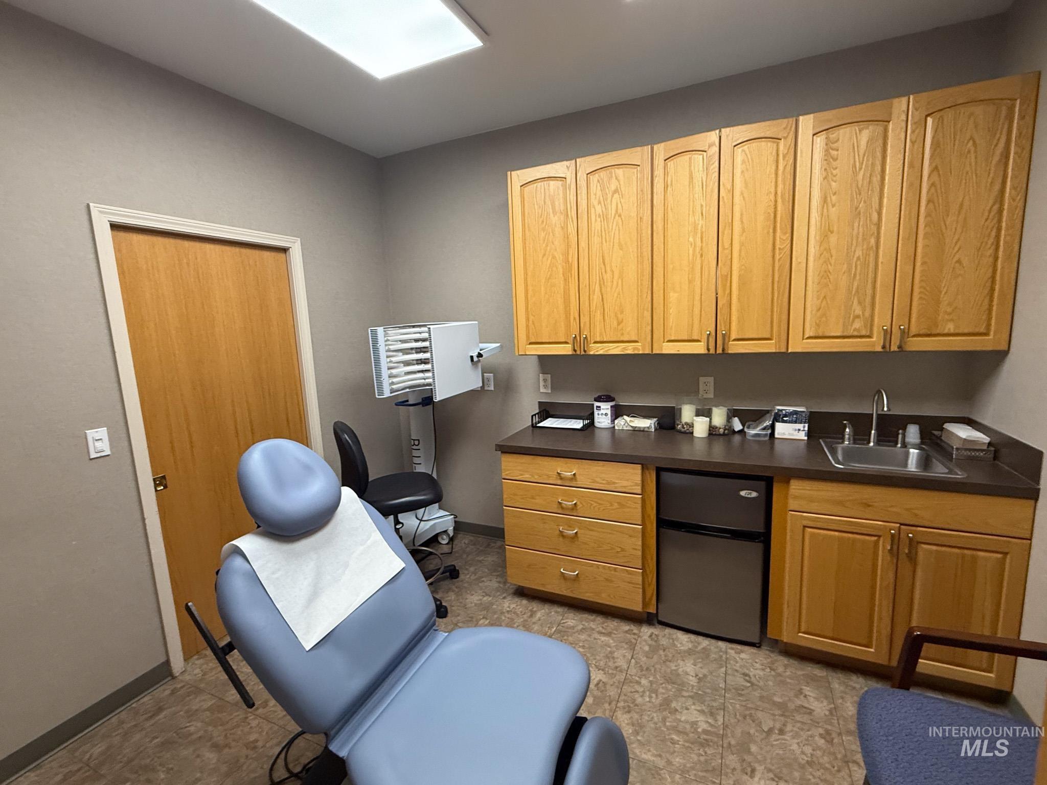 811 NW 12th St, Fruitland, Idaho 83619, 10 Rooms, Business/Commercial For Sale, Price $55,200,MLS 98953449