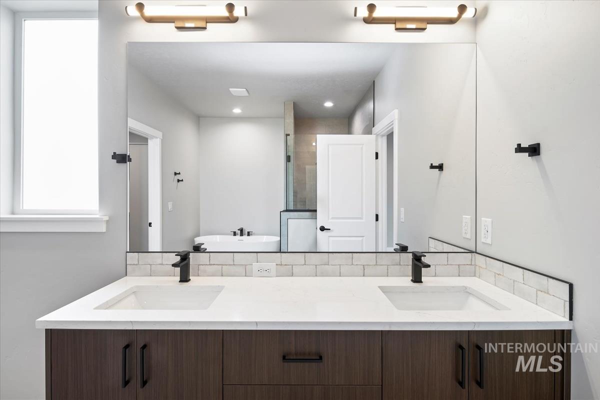 6227 S Corsican, Meridian, Idaho 83642, 3 Bedrooms, 2 Bathrooms, Residential For Sale, Price $649,900,MLS 98953472