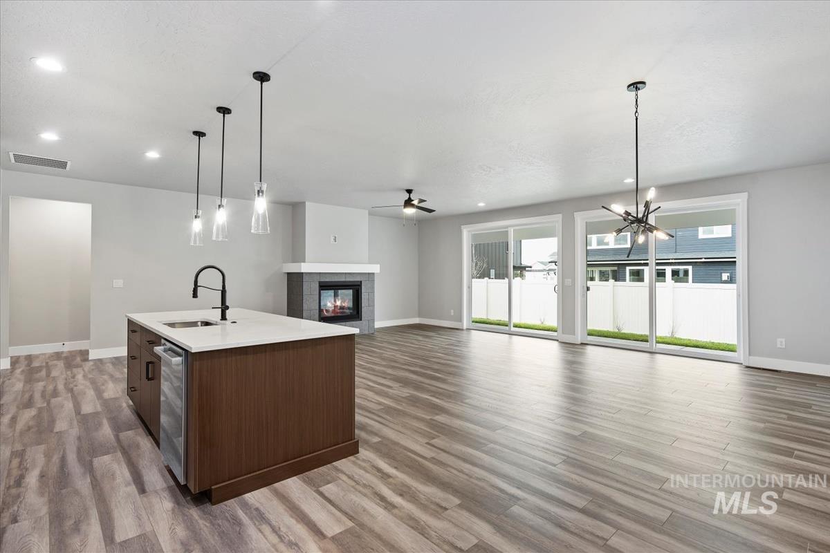 6227 S Corsican, Meridian, Idaho 83642, 3 Bedrooms, 2 Bathrooms, Residential For Sale, Price $649,900,MLS 98953472