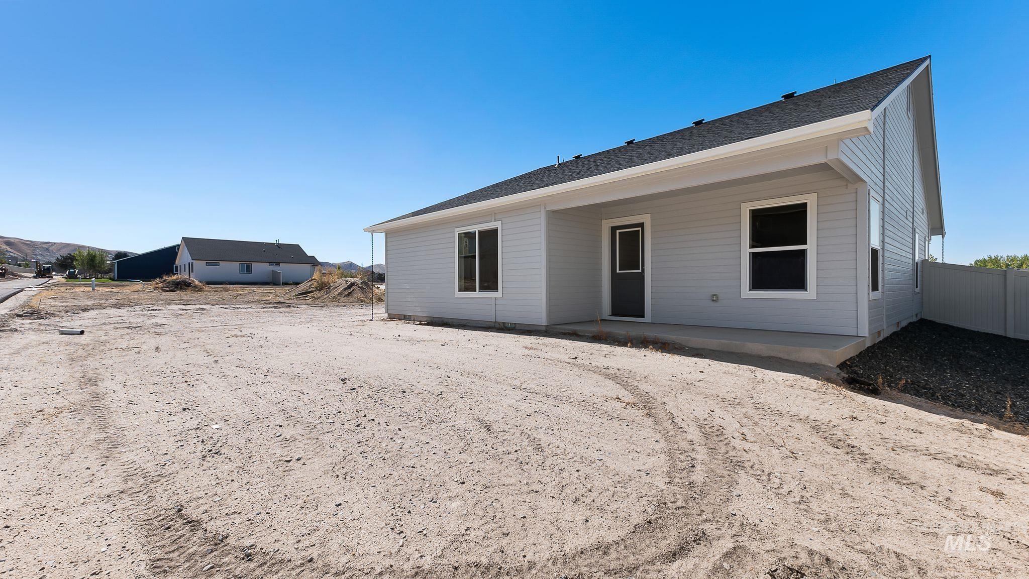 1440 Castle Way, Emmett, Idaho 83617-0000, 3 Bedrooms, 2 Bathrooms, Residential For Sale, Price $434,000,MLS 98953522