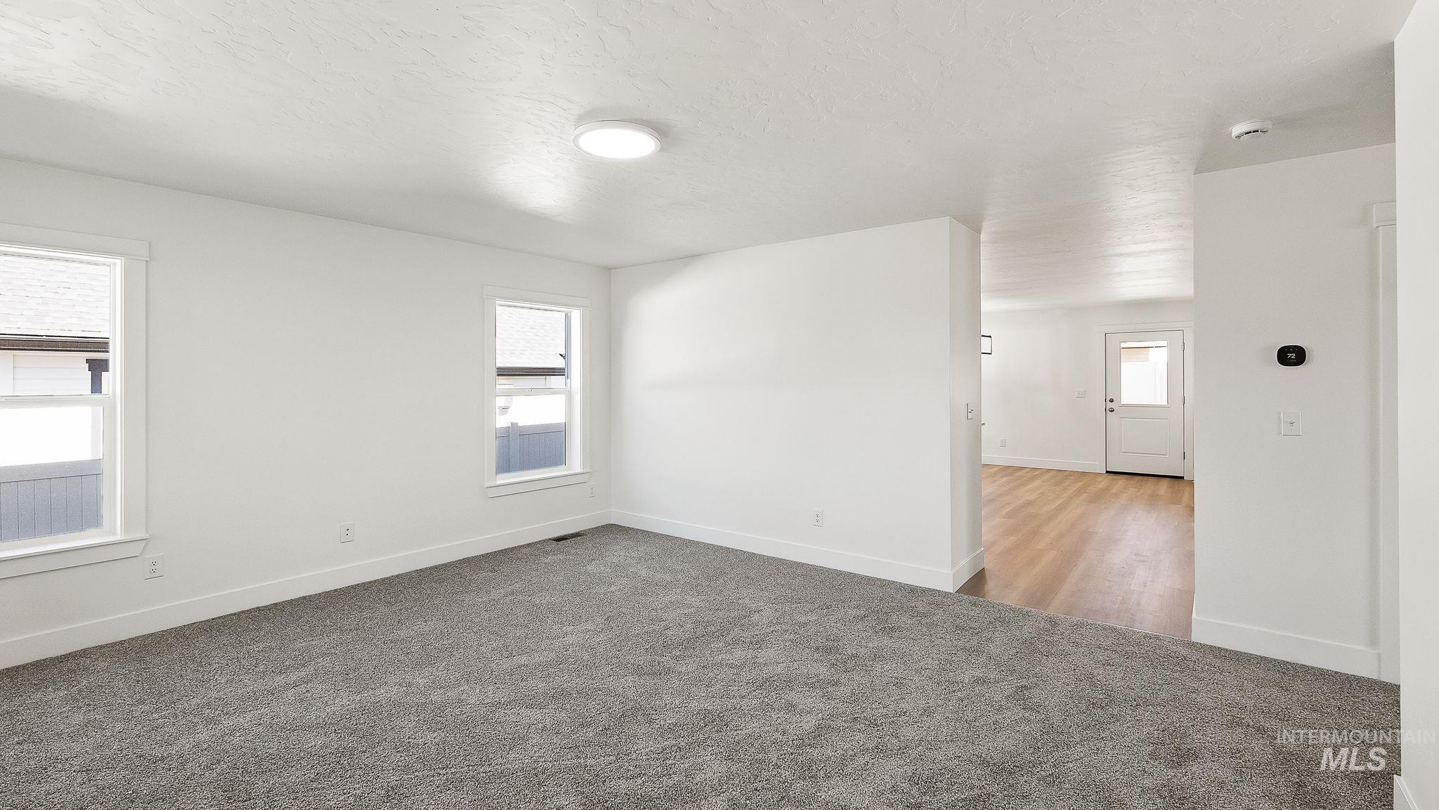 1440 Castle Way, Emmett, Idaho 83617-0000, 3 Bedrooms, 2 Bathrooms, Residential For Sale, Price $434,000,MLS 98953522