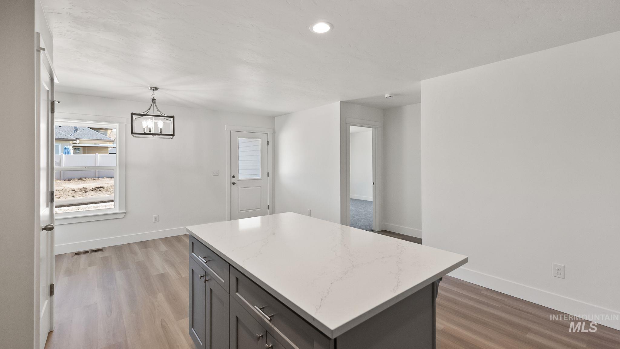 1440 Castle Way, Emmett, Idaho 83617-0000, 3 Bedrooms, 2 Bathrooms, Residential For Sale, Price $434,000,MLS 98953522