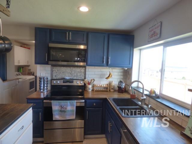 2710 Scenic Hills Drive, Clarkston, Washington 99403, 3 Bedrooms, 2 Bathrooms, Residential For Sale, Price $450,000, 98953530