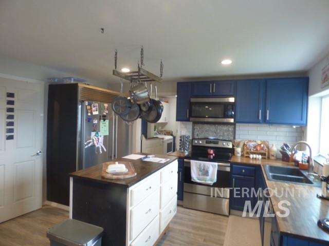 2710 Scenic Hills Drive, Clarkston, Washington 99403, 3 Bedrooms, 2 Bathrooms, Residential For Sale, Price $450,000, 98953530