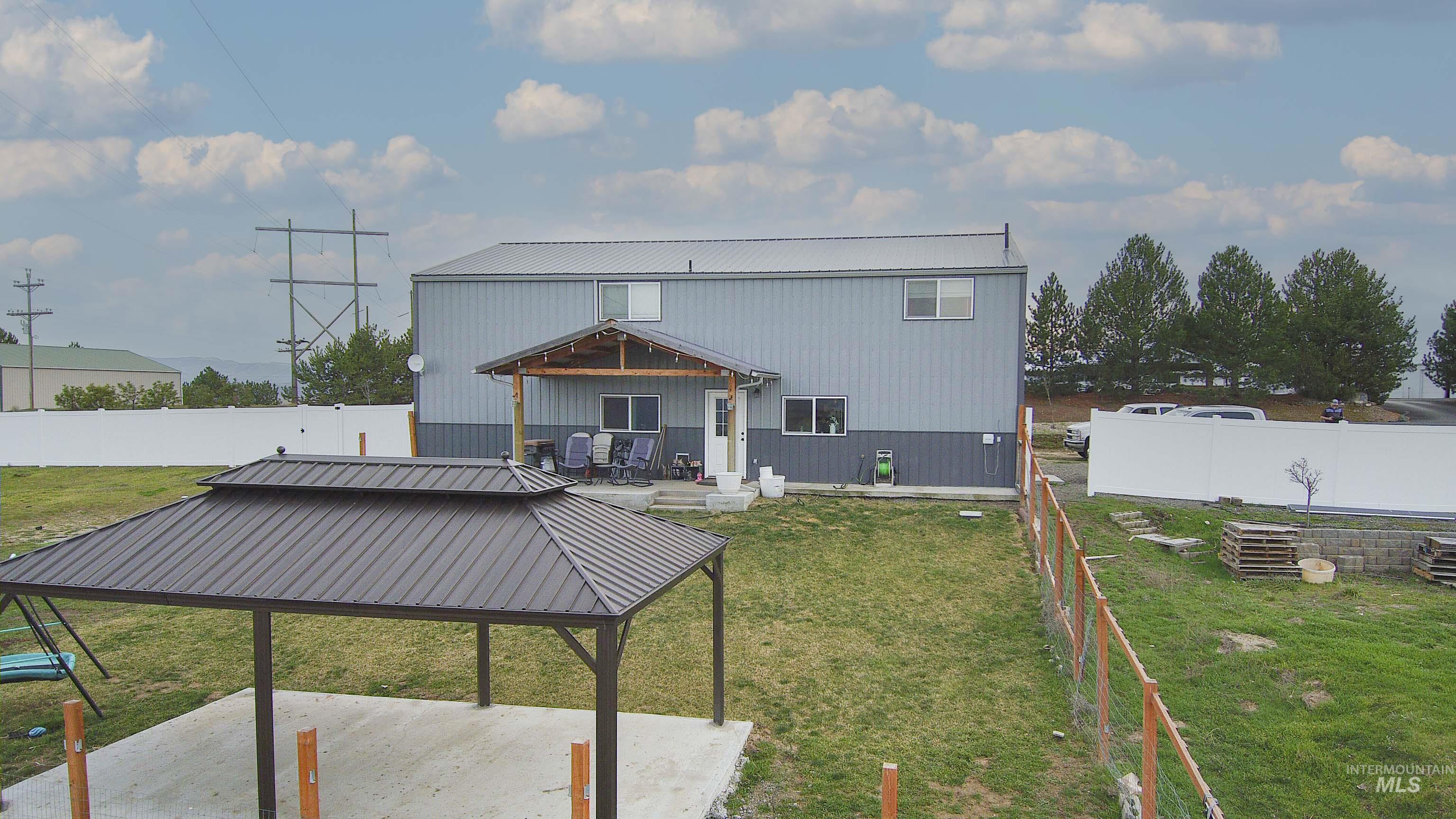 2710 Scenic Hills Drive, Clarkston, Washington 99403, 3 Bedrooms, 2 Bathrooms, Residential For Sale, Price $450,000, 98953530