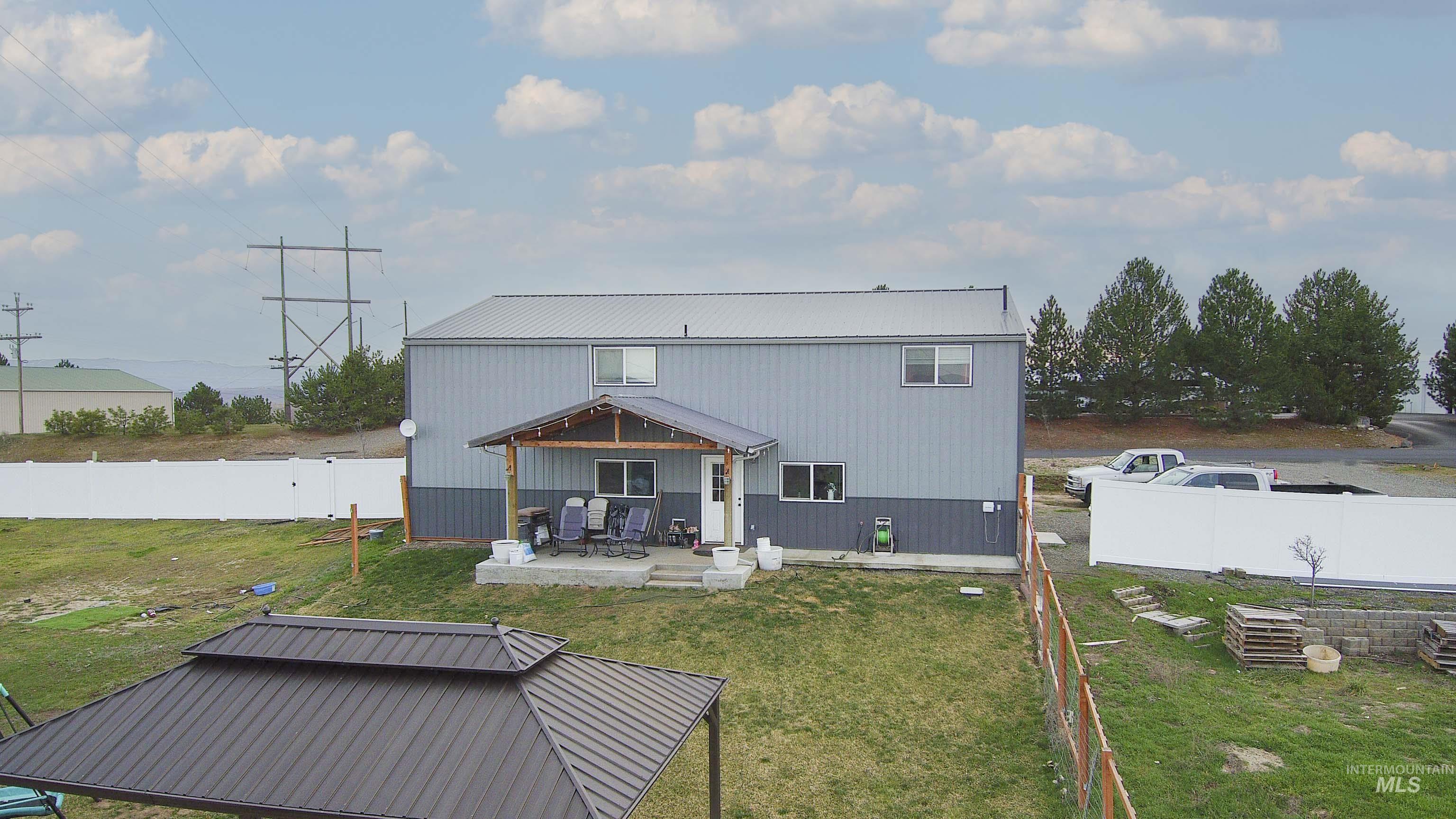 2710 Scenic Hills Drive, Clarkston, Washington 99403, 3 Bedrooms, 2 Bathrooms, Residential For Sale, Price $450,000, 98953530