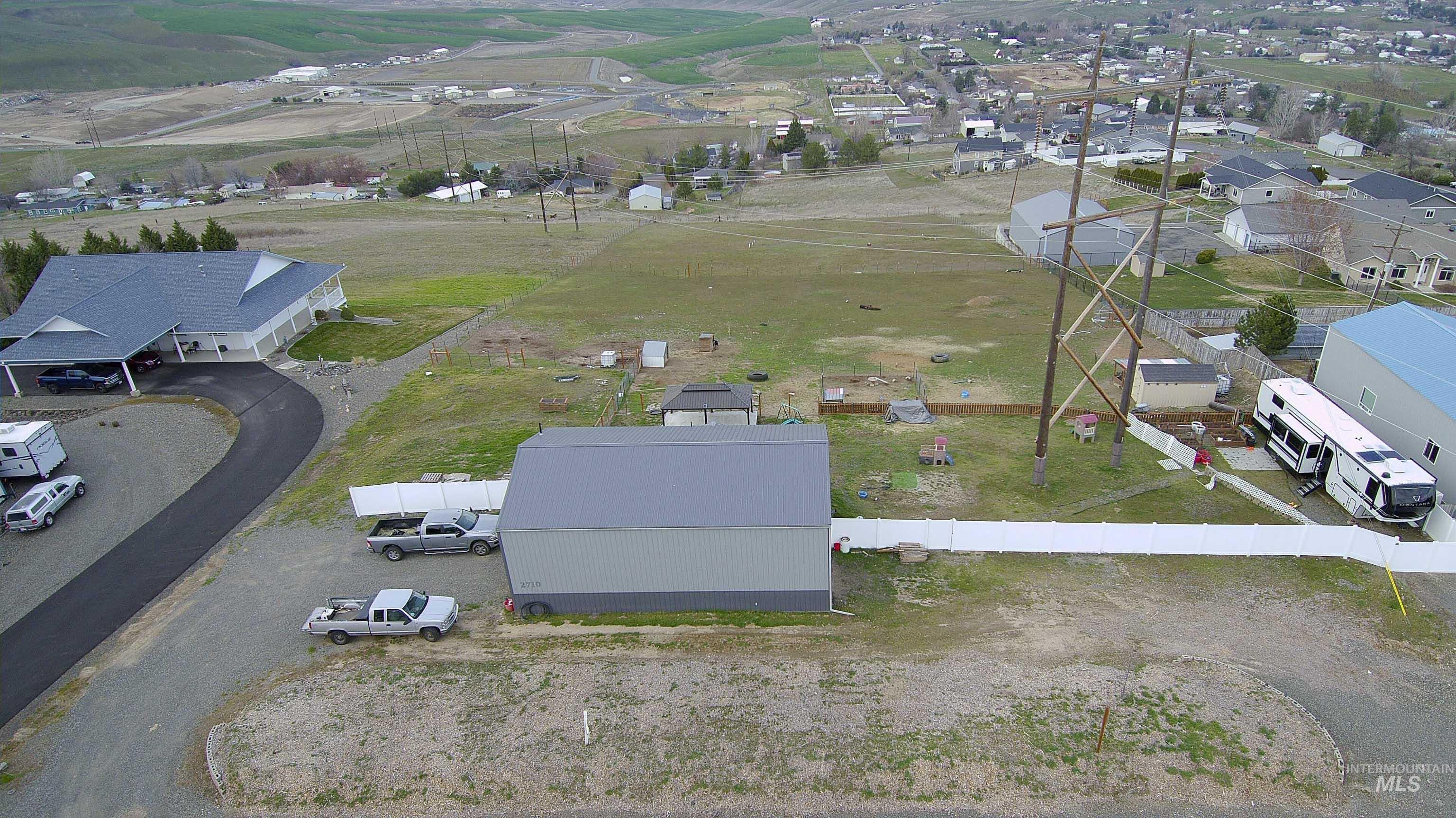 2710 Scenic Hills Drive, Clarkston, Washington 99403, 3 Bedrooms, 2 Bathrooms, Residential For Sale, Price $450,000, 98953530