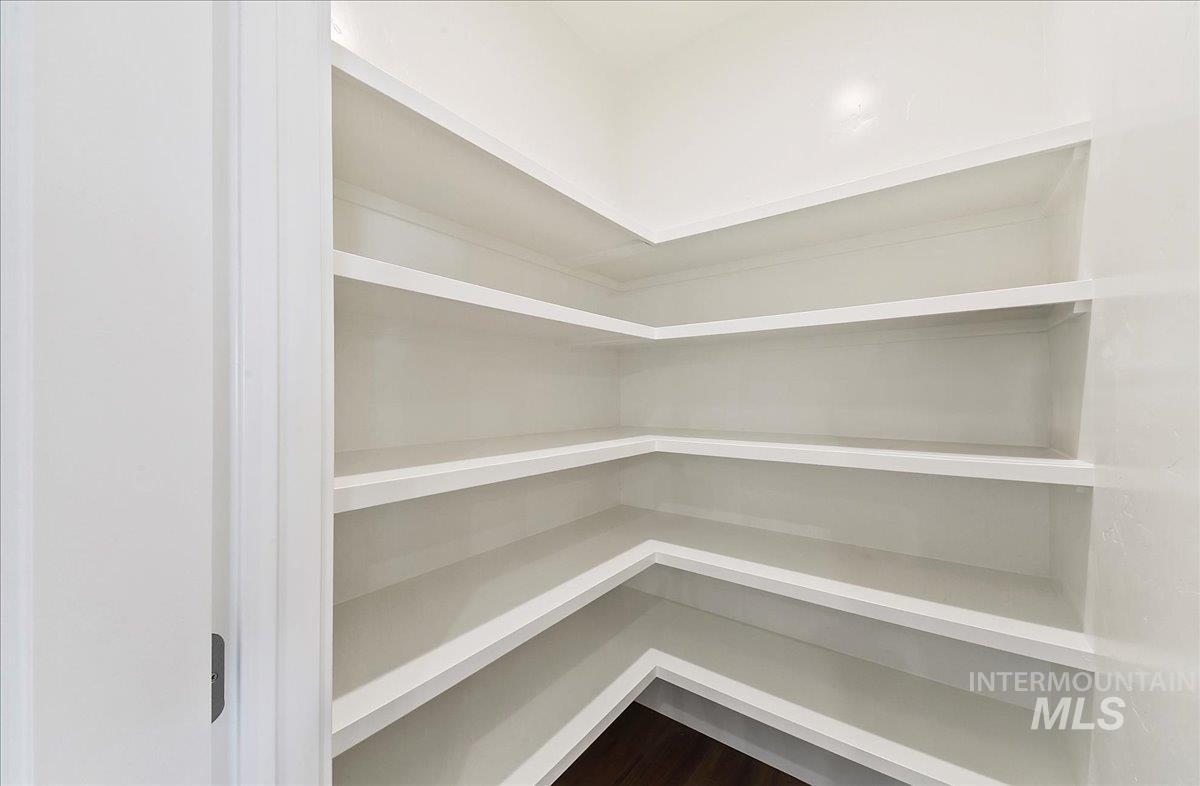 1739 N Burnam, Star, Idaho 83669, 3 Bedrooms, 2 Bathrooms, Residential For Sale, Price $499,900,MLS 98953540