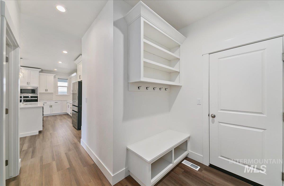 1739 N Burnam, Star, Idaho 83669, 3 Bedrooms, 2 Bathrooms, Residential For Sale, Price $499,900,MLS 98953540