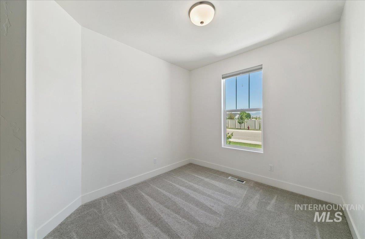 1739 N Burnam, Star, Idaho 83669, 3 Bedrooms, 2 Bathrooms, Residential For Sale, Price $499,900,MLS 98953540