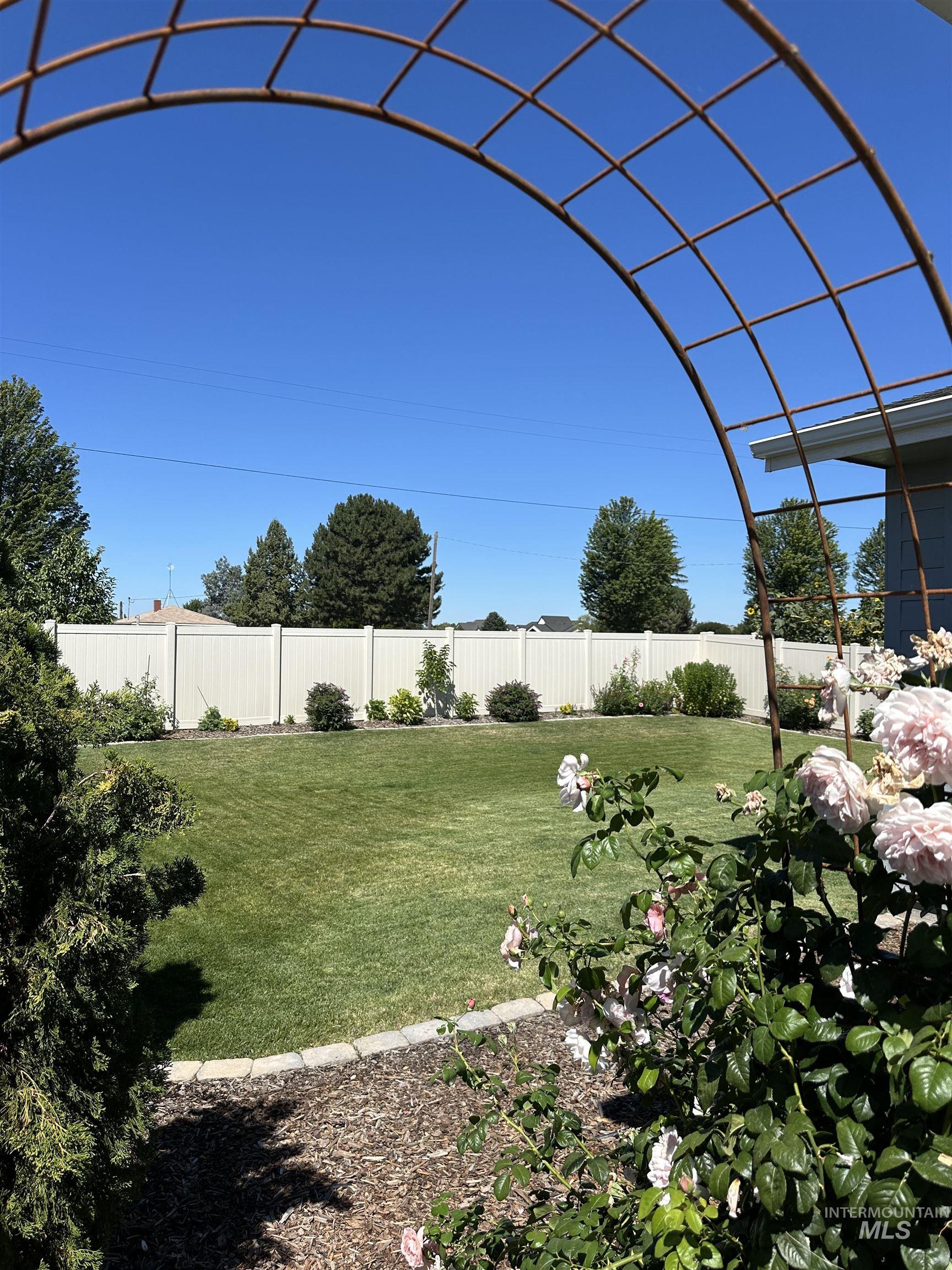 1739 N Burnam, Star, Idaho 83669, 3 Bedrooms, 2 Bathrooms, Residential For Sale, Price $499,900,MLS 98953540