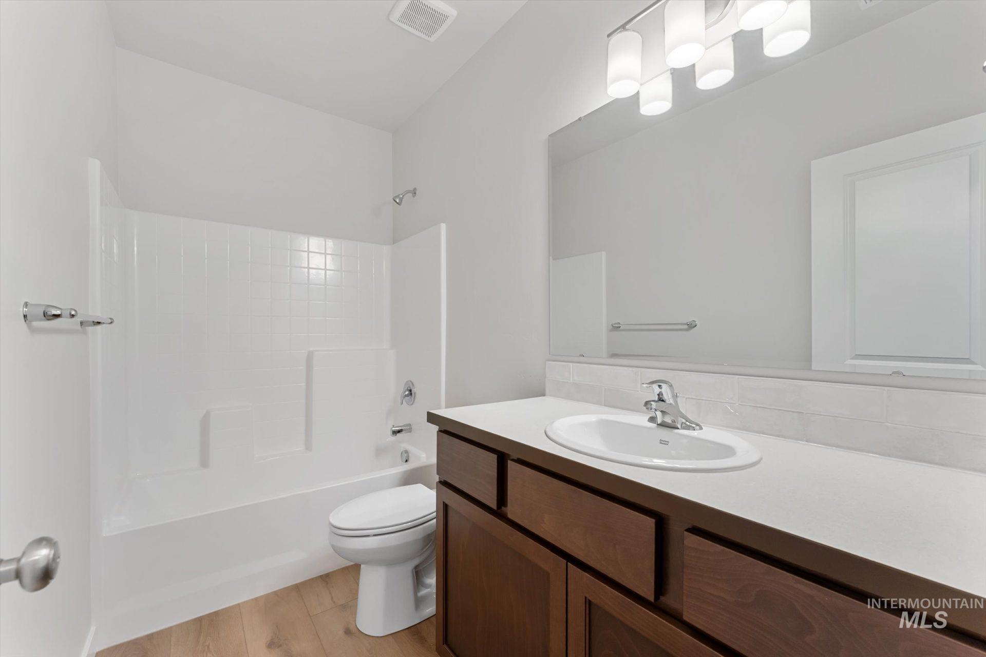 4930 E Buckwheat Dr., Nampa, Idaho 83686, 4 Bedrooms, 3 Bathrooms, Residential For Sale, Price $449,990,MLS 98953541