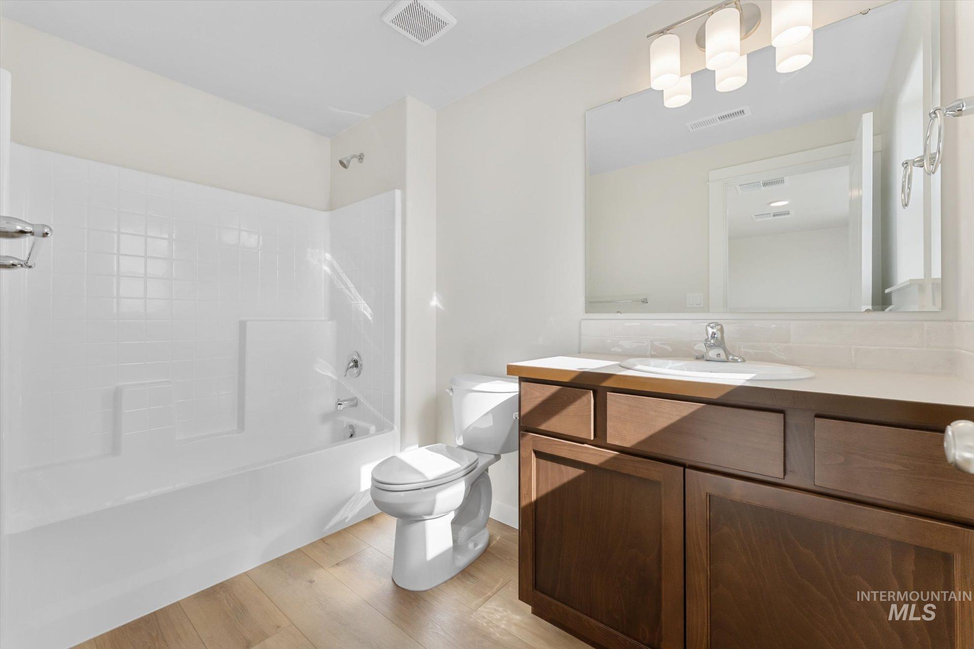 4930 E Buckwheat Dr., Nampa, Idaho 83686, 4 Bedrooms, 3 Bathrooms, Residential For Sale, Price $449,990,MLS 98953541