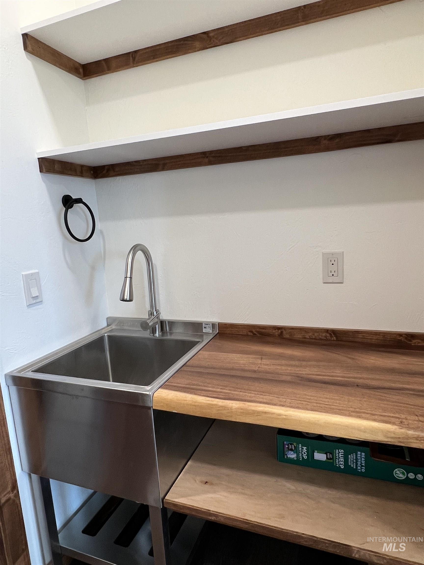 137 Angus Ranch Road, Grangeville, Idaho 83539, 5 Bedrooms, 3 Bathrooms, Residential For Sale, Price $1,200,000,MLS 98953545