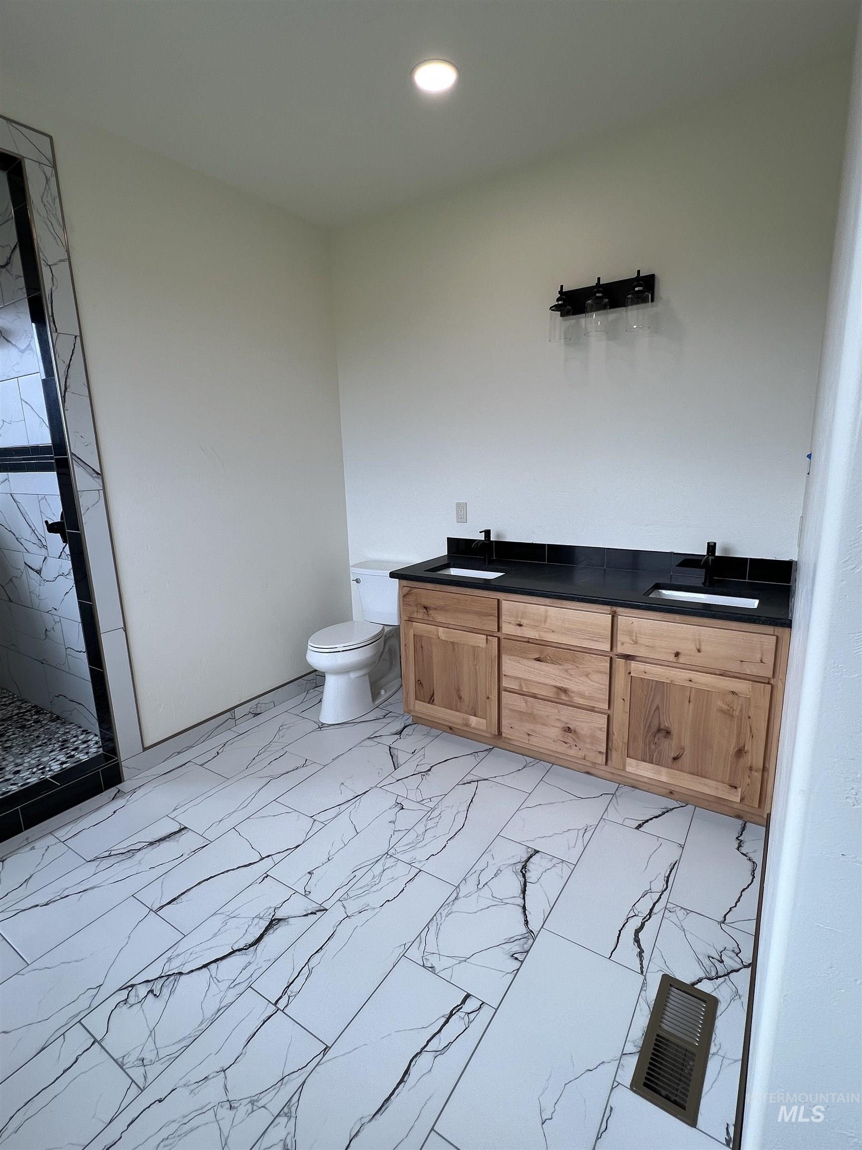 137 Angus Ranch Road, Grangeville, Idaho 83539, 5 Bedrooms, 3 Bathrooms, Residential For Sale, Price $1,200,000,MLS 98953545