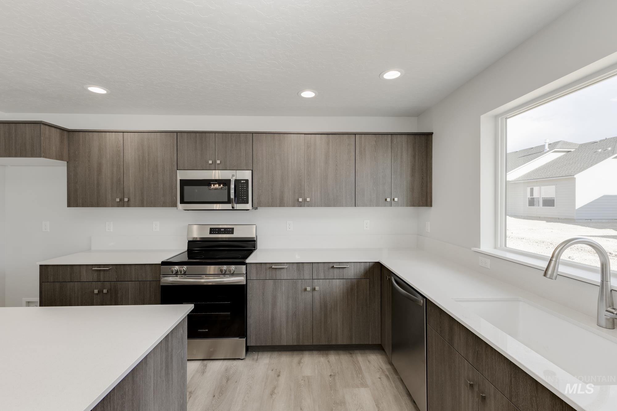 634 W Striped Owl St, Kuna, Idaho 83634, 5 Bedrooms, 2.5 Bathrooms, Residential For Sale, Price $504,990,MLS 98953611