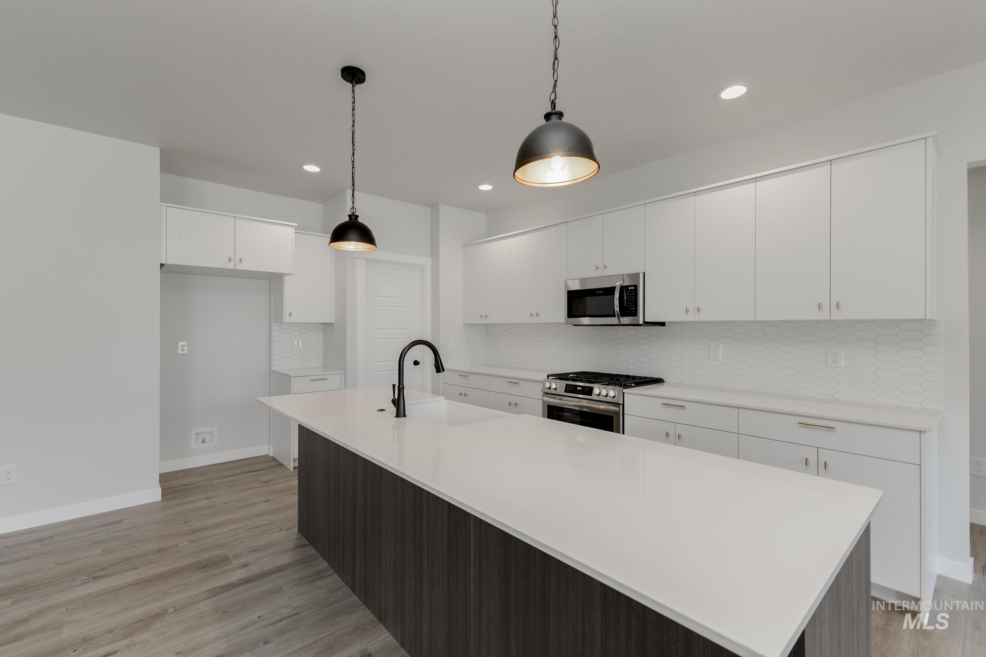 5305 S Danforth Ave, Nampa, Idaho 83686, 4 Bedrooms, 2 Bathrooms, Residential For Sale, Price $509,990,MLS 98953642