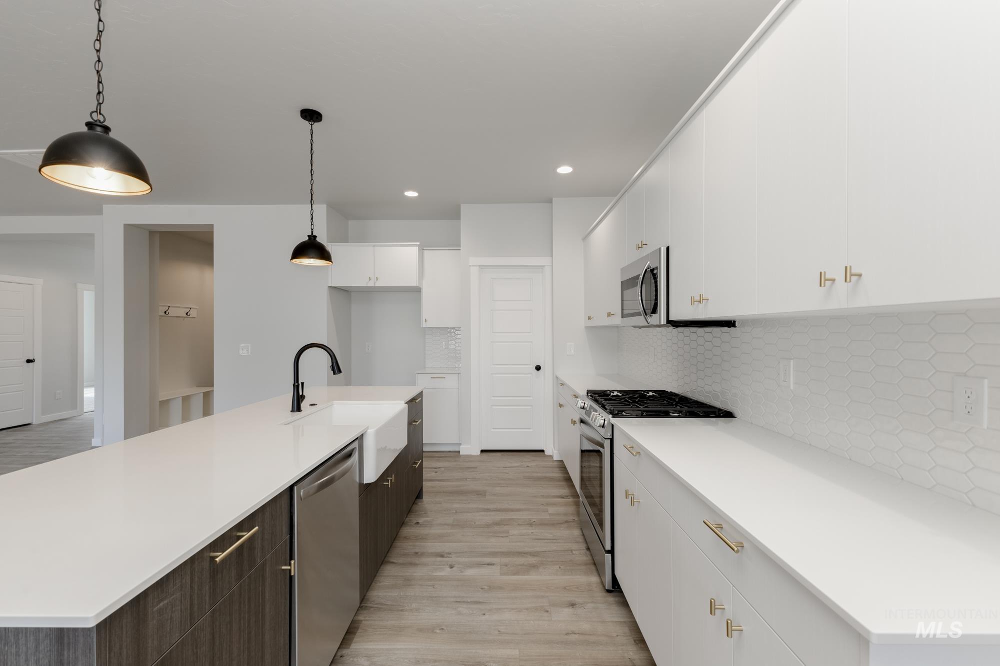 5305 S Danforth Ave, Nampa, Idaho 83686, 4 Bedrooms, 2 Bathrooms, Residential For Sale, Price $509,990,MLS 98953642