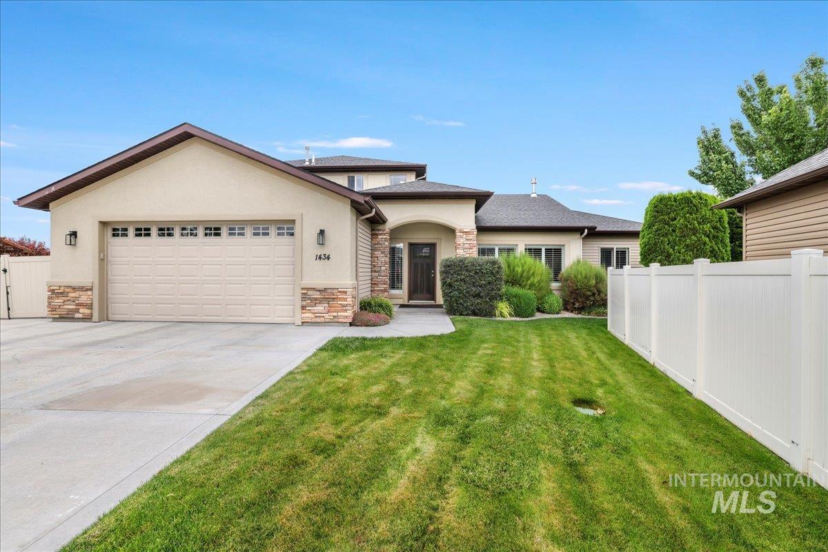 1434 Riverbend Pl, Twin Falls, Idaho 83301, 5 Bedrooms, 3 Bathrooms, Residential For Sale, Price $619,500,MLS 98953849