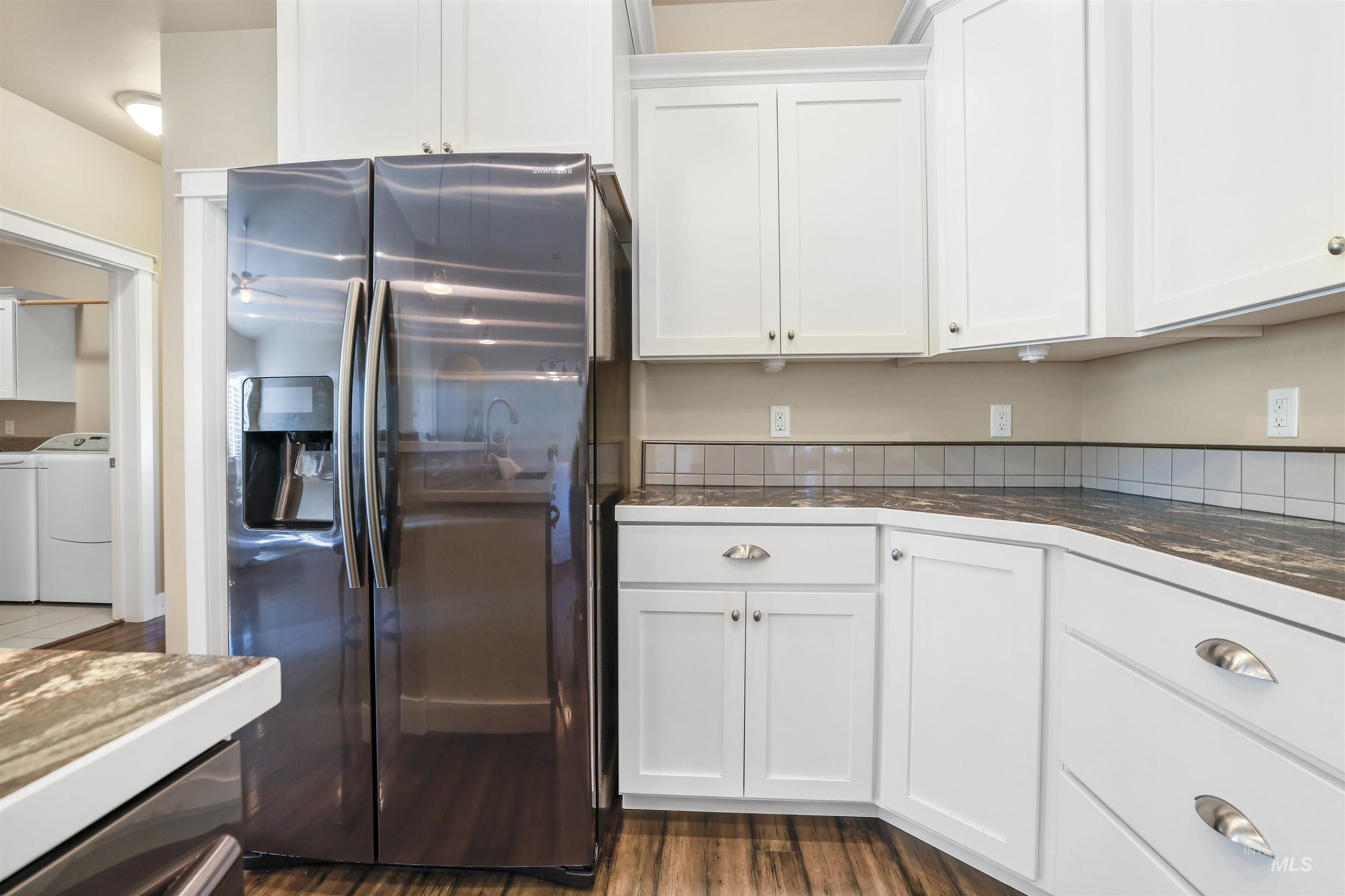 1434 Riverbend Pl, Twin Falls, Idaho 83301, 5 Bedrooms, 3 Bathrooms, Residential For Sale, Price $619,500,MLS 98953849