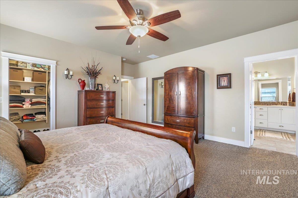 1434 Riverbend Pl, Twin Falls, Idaho 83301, 5 Bedrooms, 3 Bathrooms, Residential For Sale, Price $619,500,MLS 98953849