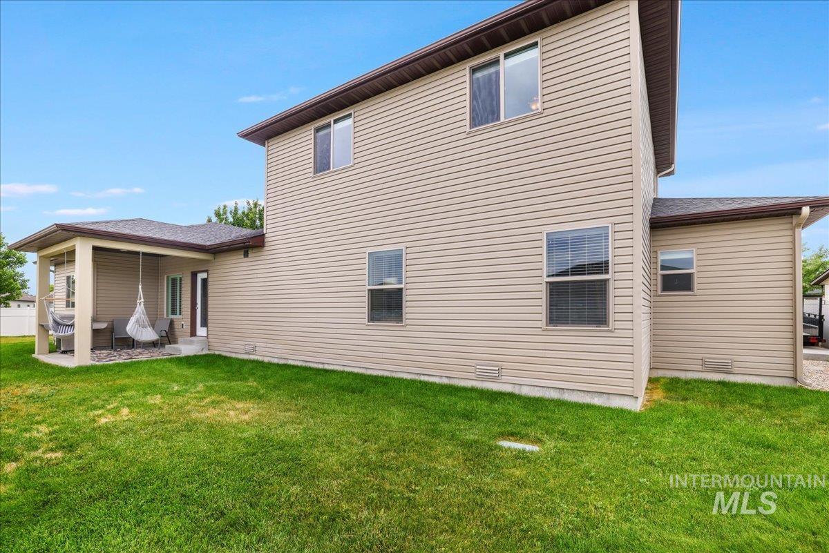 1434 Riverbend Pl, Twin Falls, Idaho 83301, 5 Bedrooms, 3 Bathrooms, Residential For Sale, Price $619,500,MLS 98953849