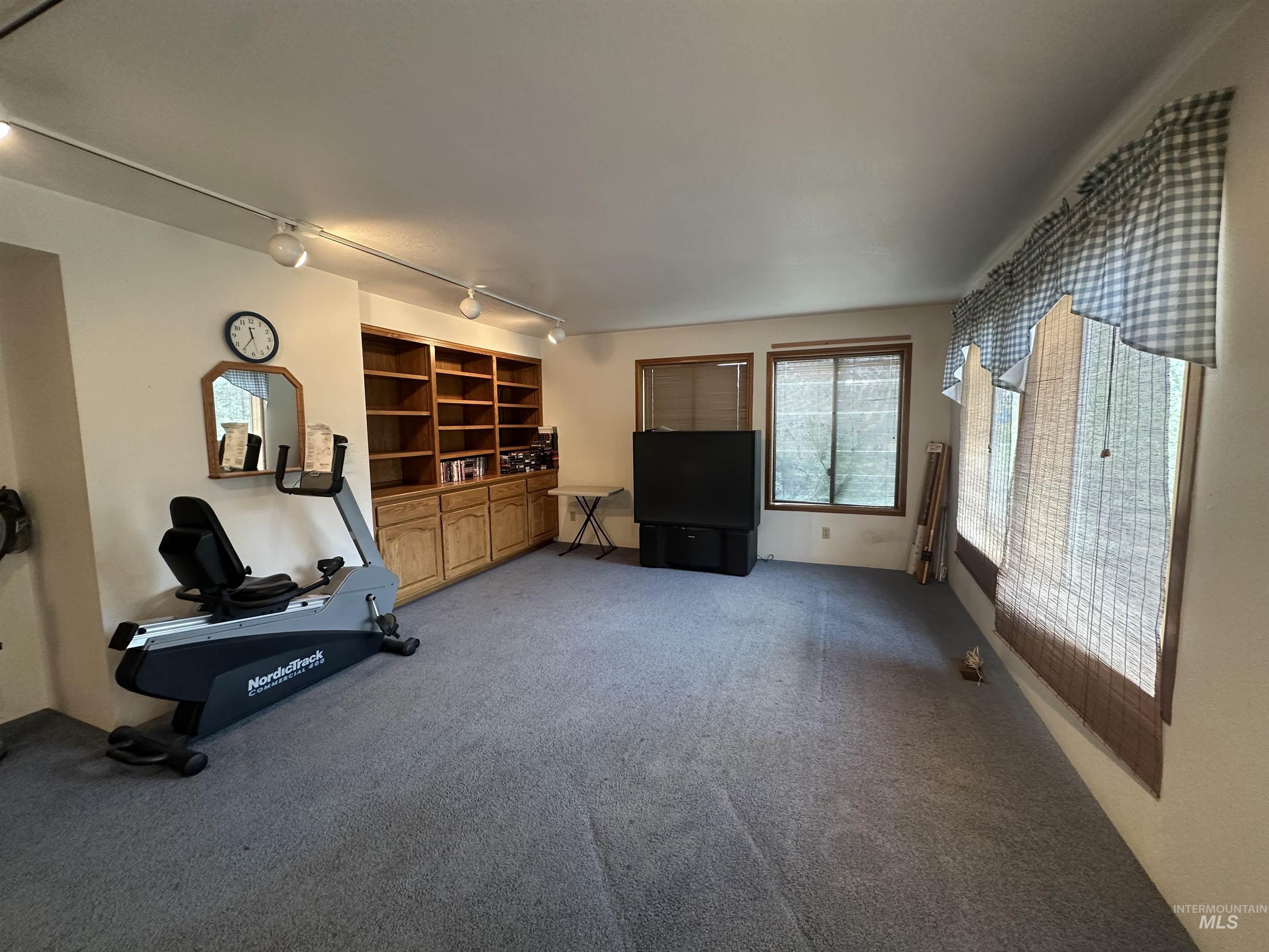 811 Florence Avenue, Craigmont, Idaho 83523, 4 Bedrooms, 4 Bathrooms, Residential For Sale, Price $499,900, 98953898