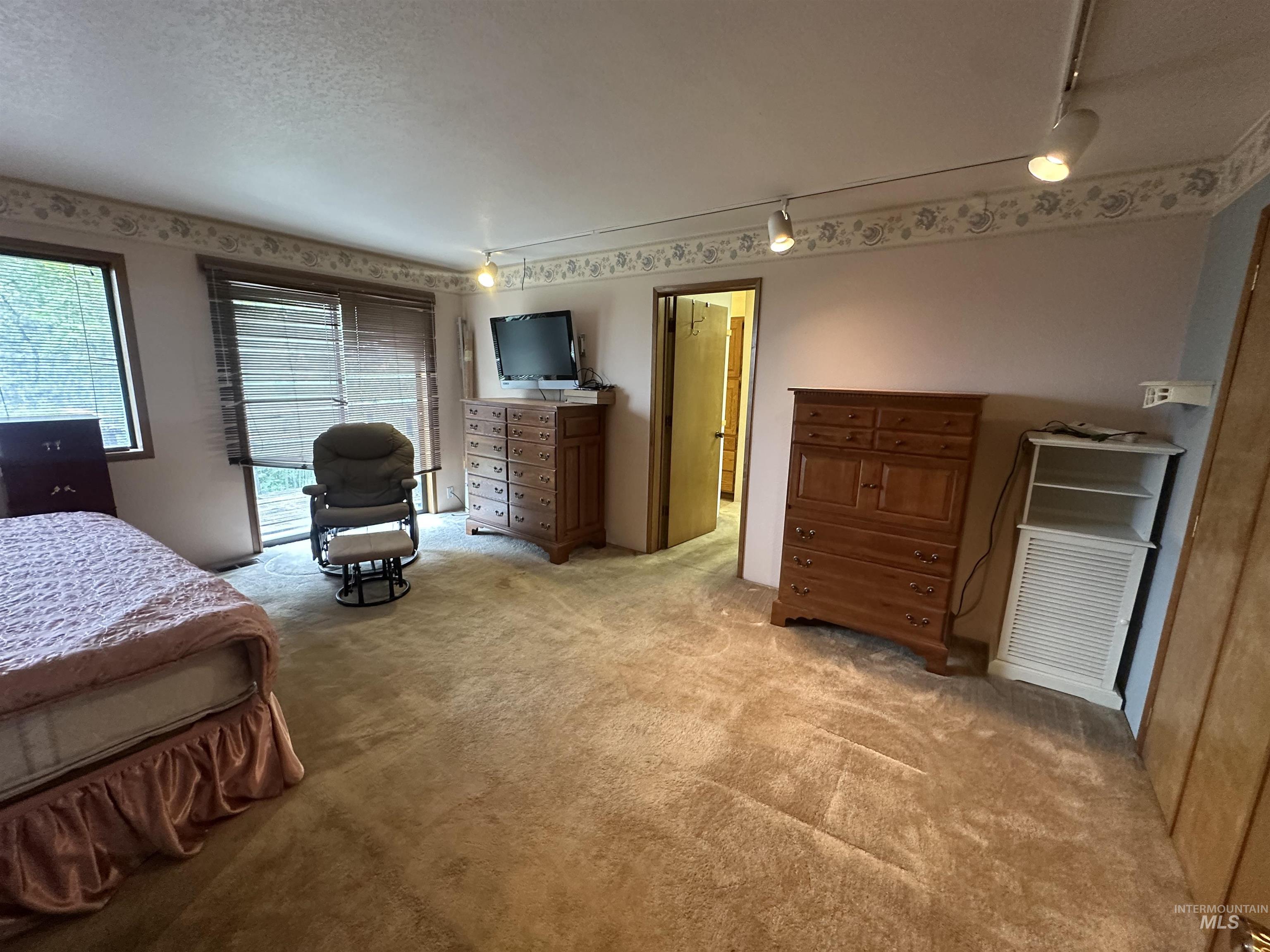 811 Florence Avenue, Craigmont, Idaho 83523, 4 Bedrooms, 4 Bathrooms, Residential For Sale, Price $499,900, 98953898
