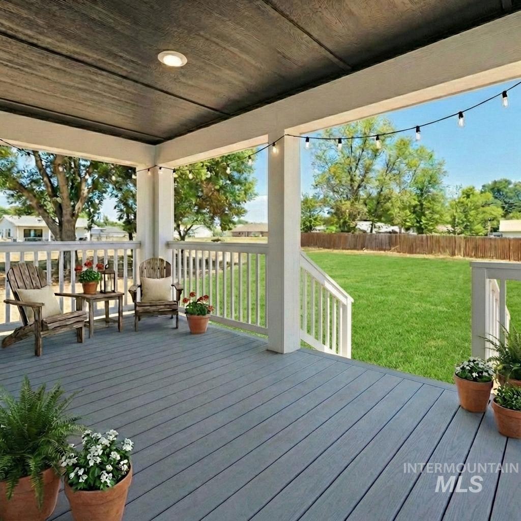 320 E Arthur Ave, Glenns Ferry, Idaho 83623, 2 Bedrooms, 2 Bathrooms, Residential For Sale, Price $325,000, 98953952