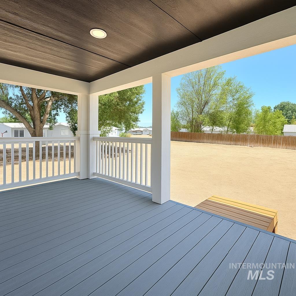 320 E Arthur Ave, Glenns Ferry, Idaho 83623, 2 Bedrooms, 2 Bathrooms, Residential For Sale, Price $325,000,MLS 98953952