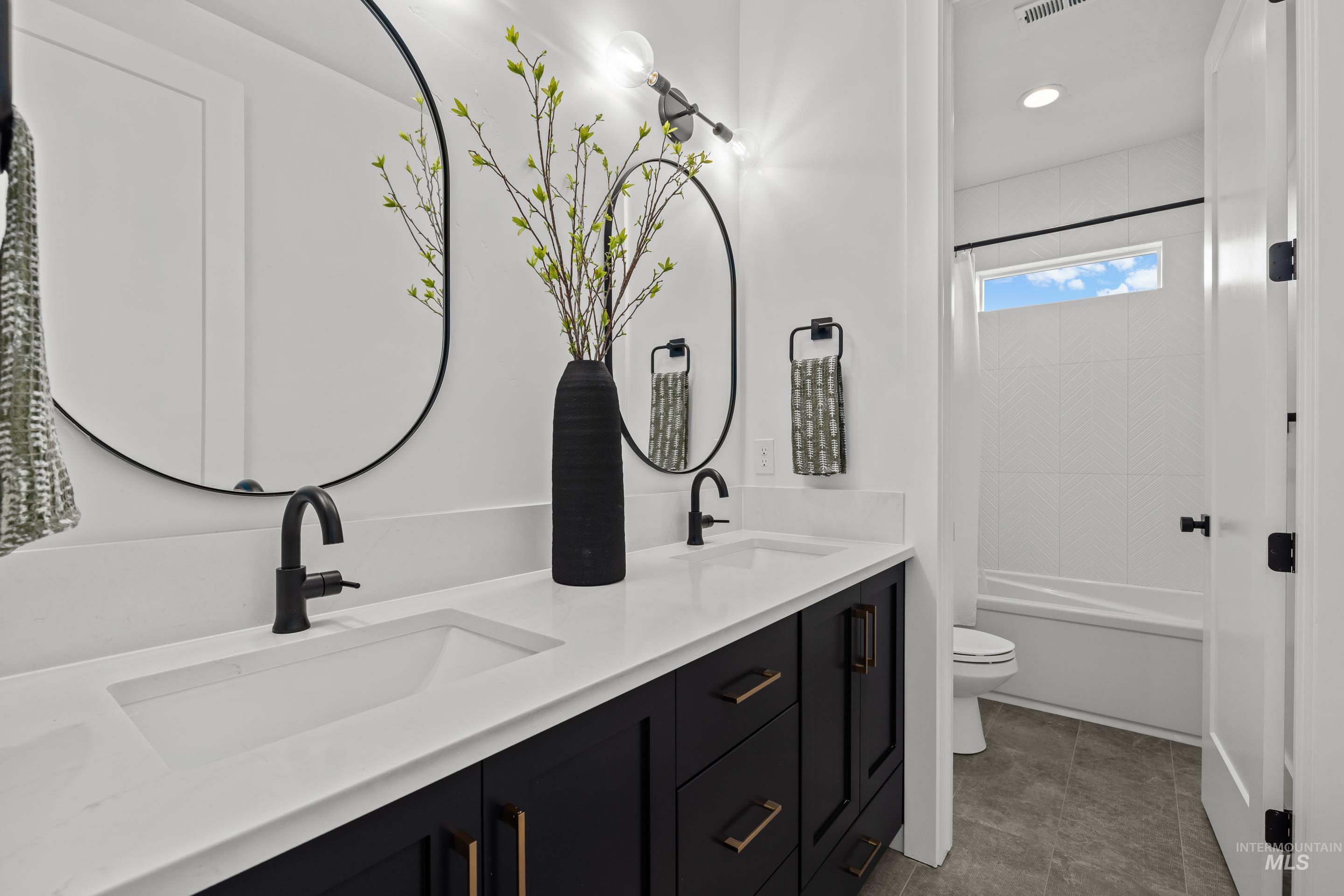 13684 N Sage Grouse Place, Boise, Idaho 83714, 4 Bedrooms, 3.5 Bathrooms, Residential For Sale, Price $1,499,000,MLS 98953970