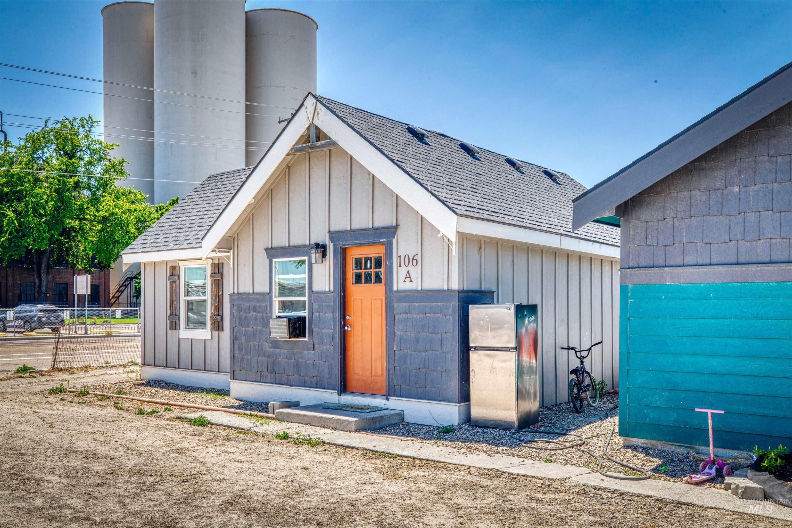 106 E Main St, Nyssa, Oregon 97913, 1 Bedroom, 1 Bathroom, Residential Income For Sale, Price $425,000,MLS 98954000