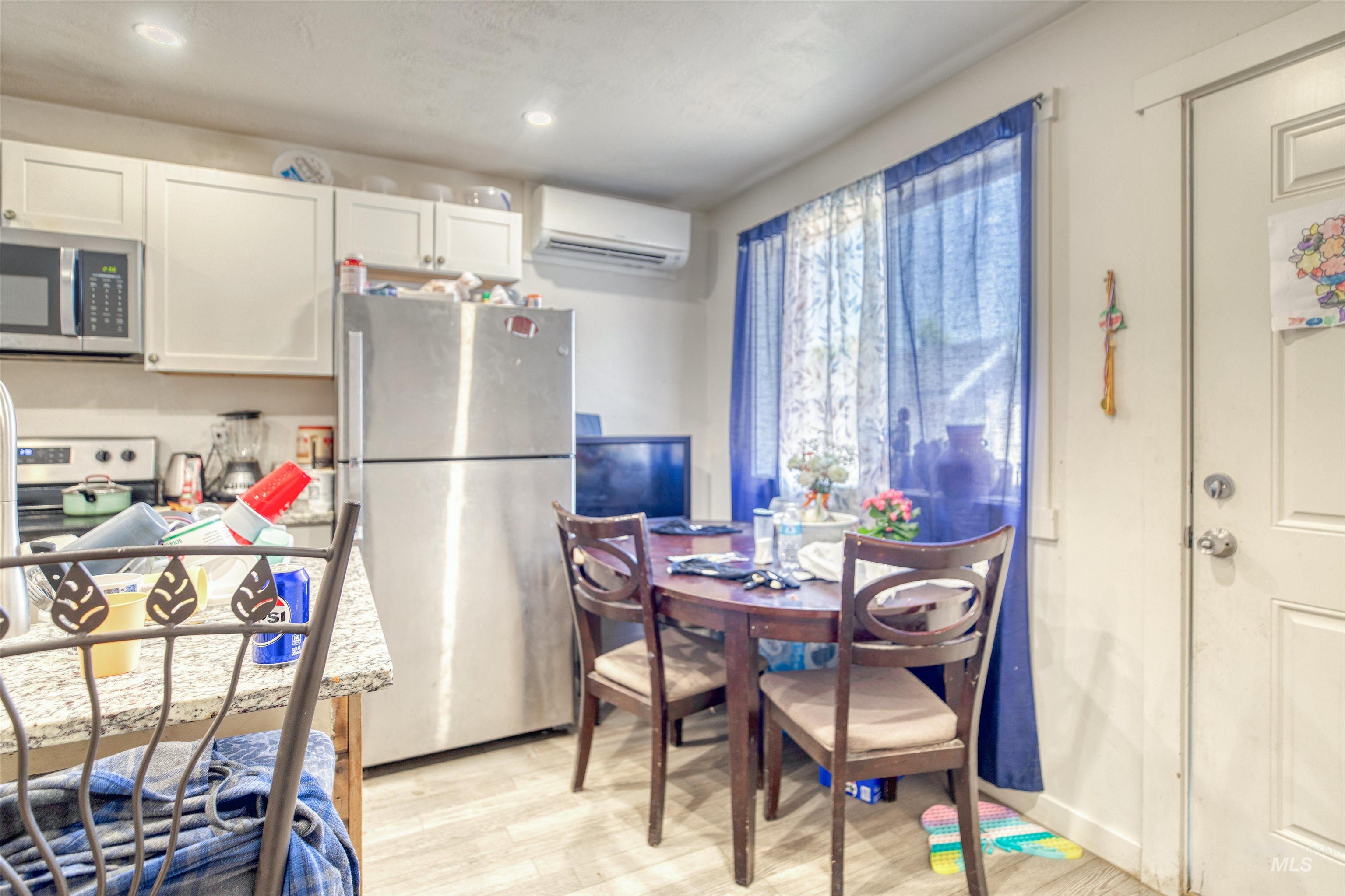 106 E Main St, Nyssa, Oregon 97913, 1 Bedroom, 1 Bathroom, Residential Income For Sale, Price $425,000,MLS 98954000