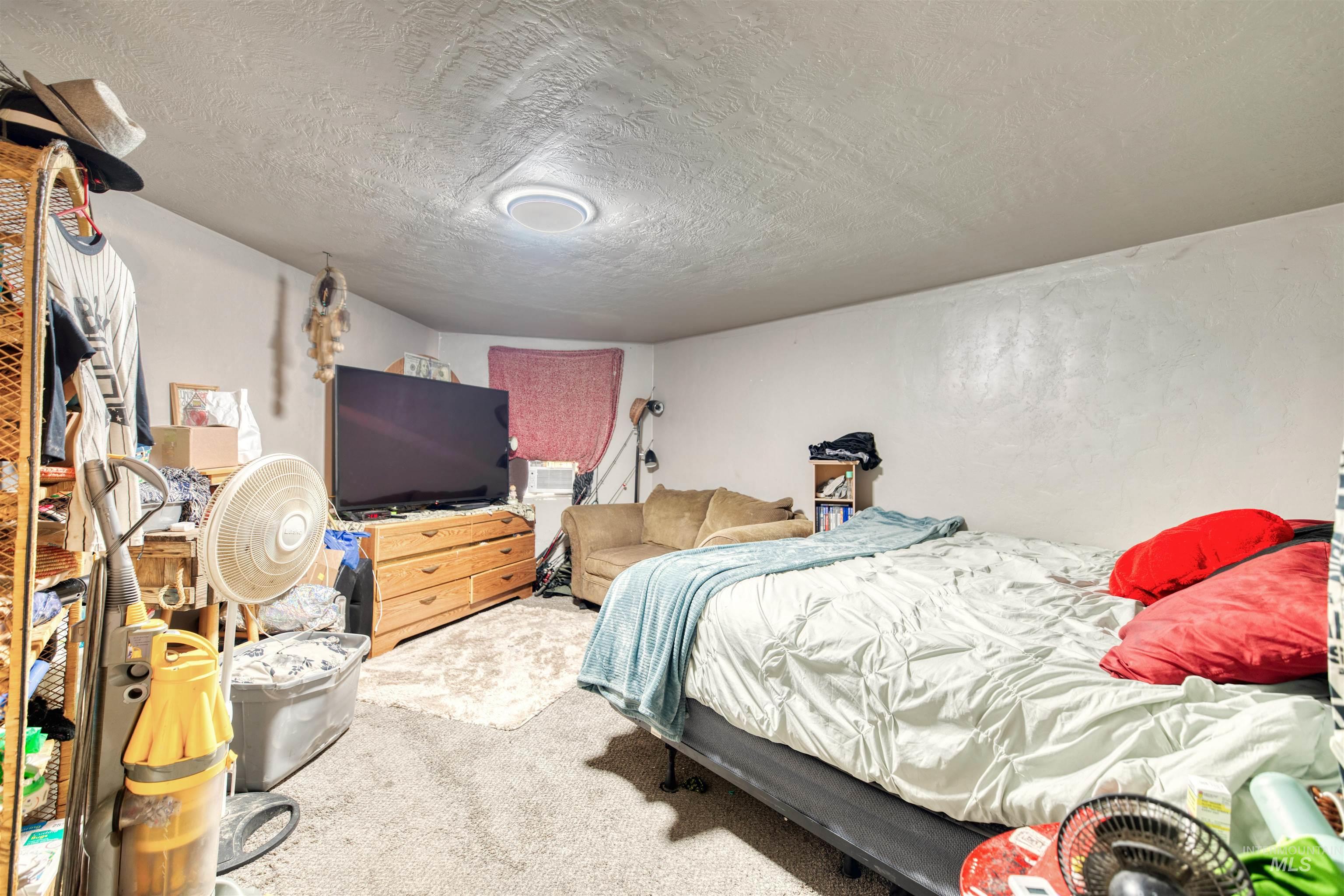 106 E Main St, Nyssa, Oregon 97913, 1 Bedroom, 1 Bathroom, Residential Income For Sale, Price $425,000,MLS 98954000