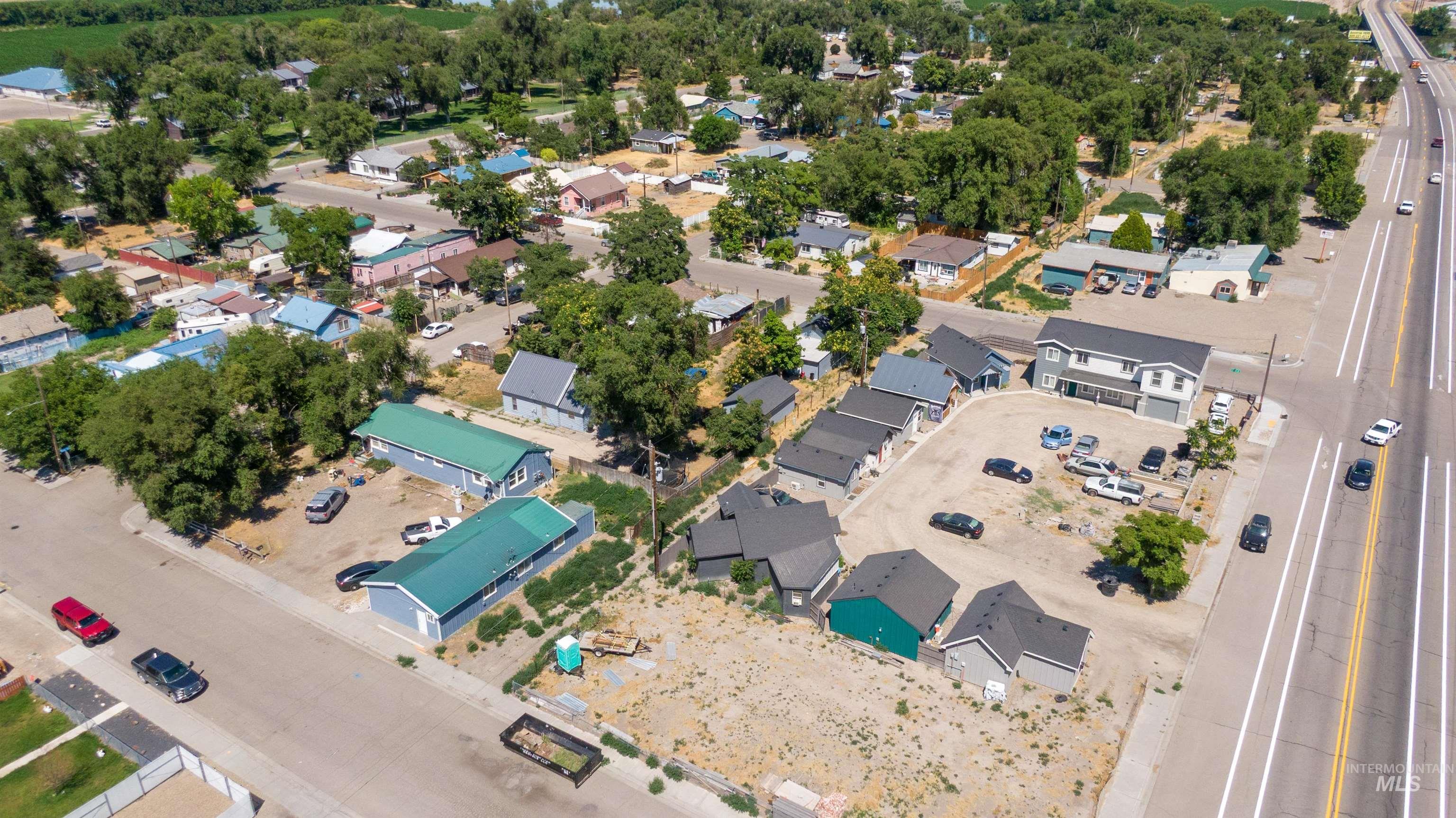 106 E Main St, Nyssa, Oregon 97913, 1 Bedroom, 1 Bathroom, Residential Income For Sale, Price $425,000,MLS 98954000