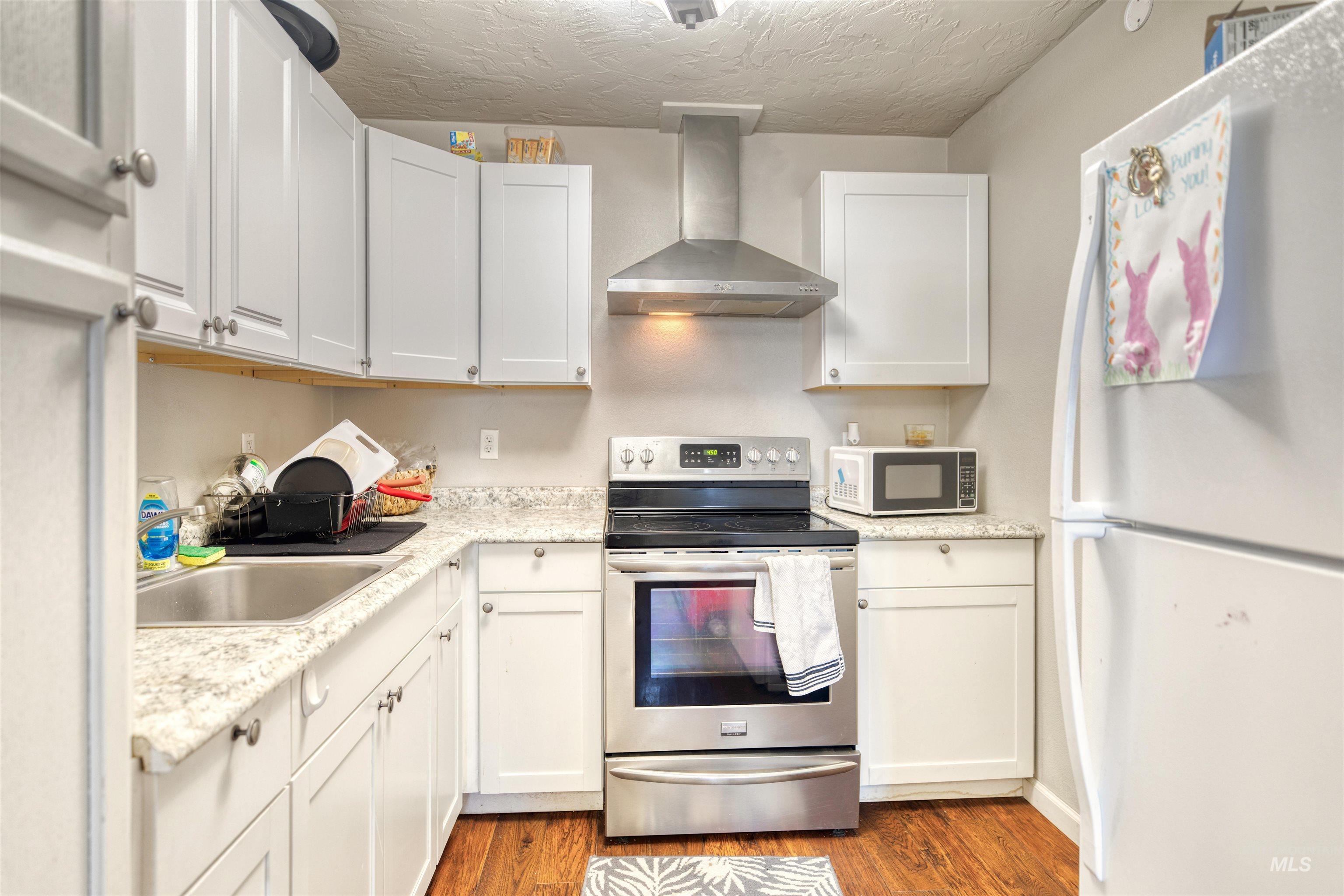 106 E Main St, Nyssa, Oregon 97913, 1 Bedroom, 1 Bathroom, Residential Income For Sale, Price $425,000,MLS 98954000