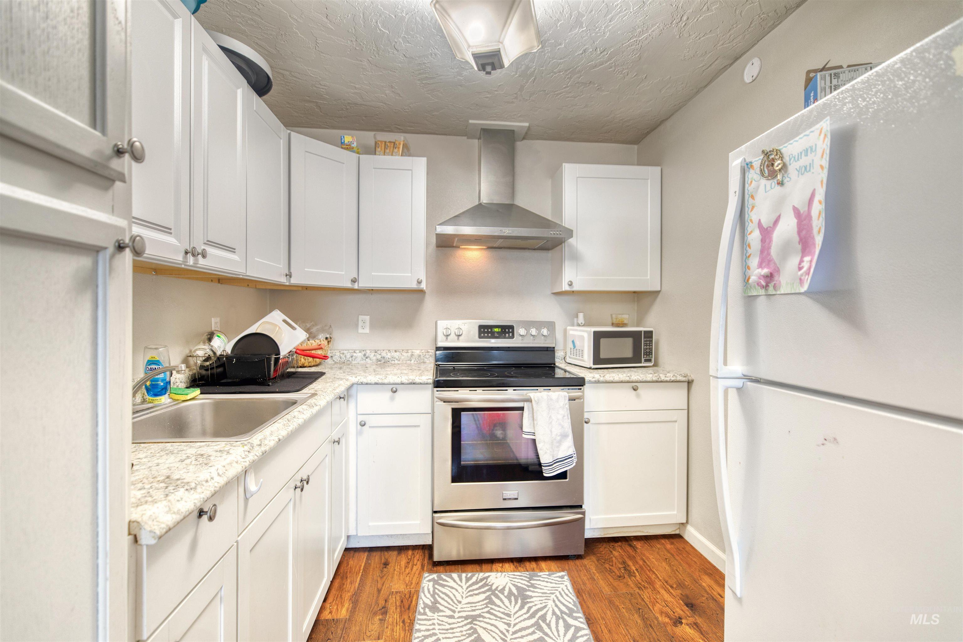 106 E Main St, Nyssa, Oregon 97913, 1 Bedroom, 1 Bathroom, Residential Income For Sale, Price $425,000,MLS 98954000